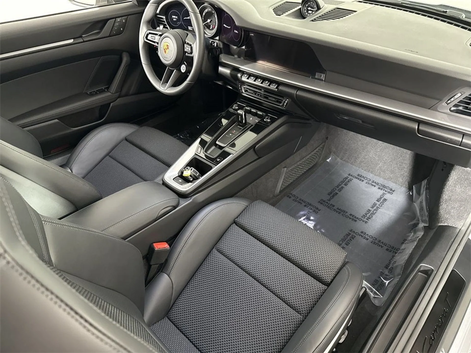 mph020_489983268_21_cf76f81783