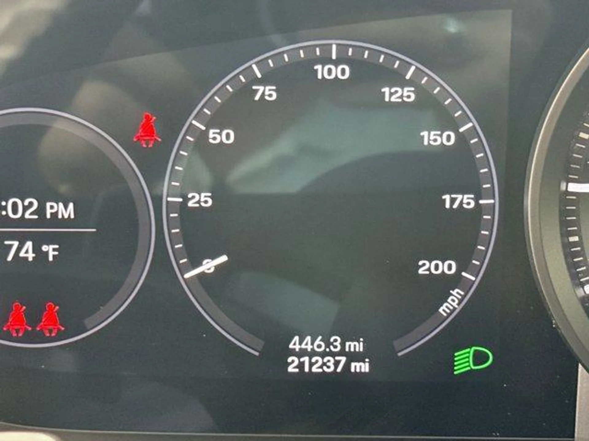 mph020_49040854_1_Dfv7qjo71_W1_EK_Lu_K_Ehe4n2q3_Y_26e46de0ee