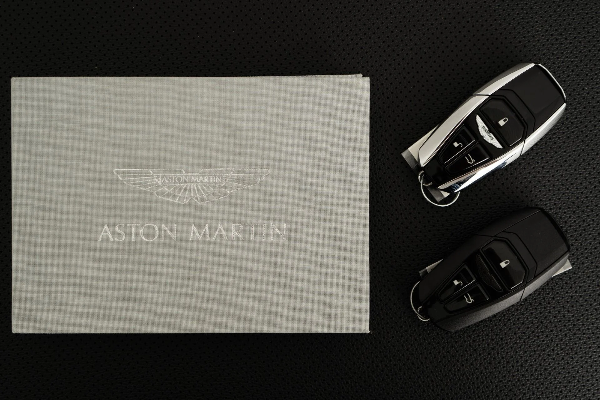 mph020_492331305_Used_2023_Aston_Martin_Vantage_V12_1755616740_29ec81a0c8