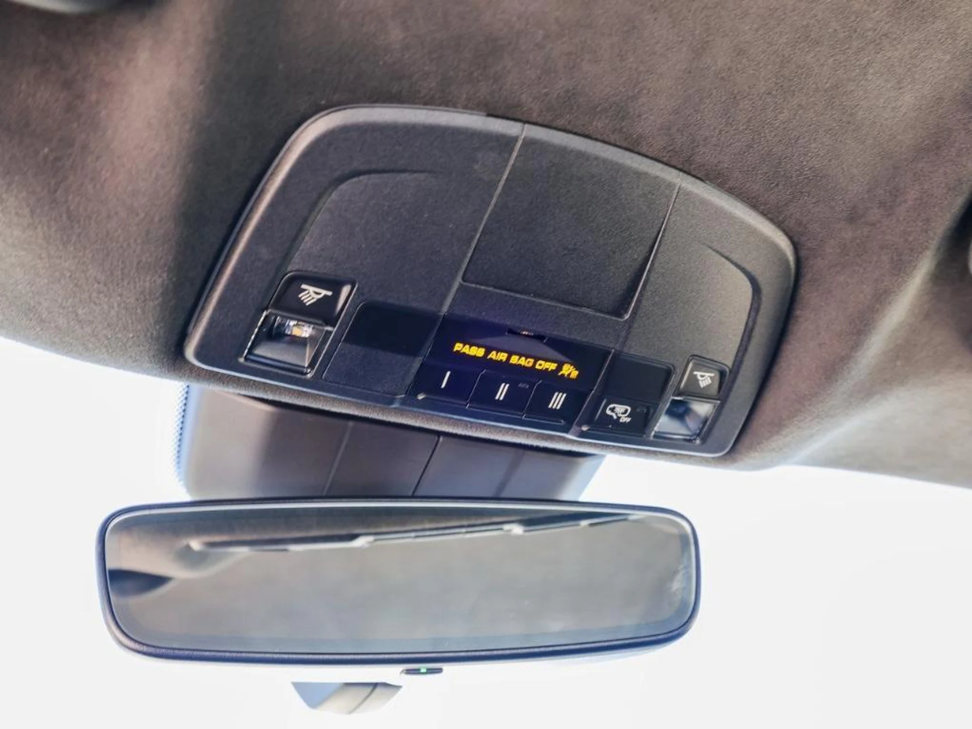 mph020_493605832_f_Rct_Nx_Ff_Ut_K_Pc3a_G_Qe6_D_Zn_O42_PY_60e84a2990