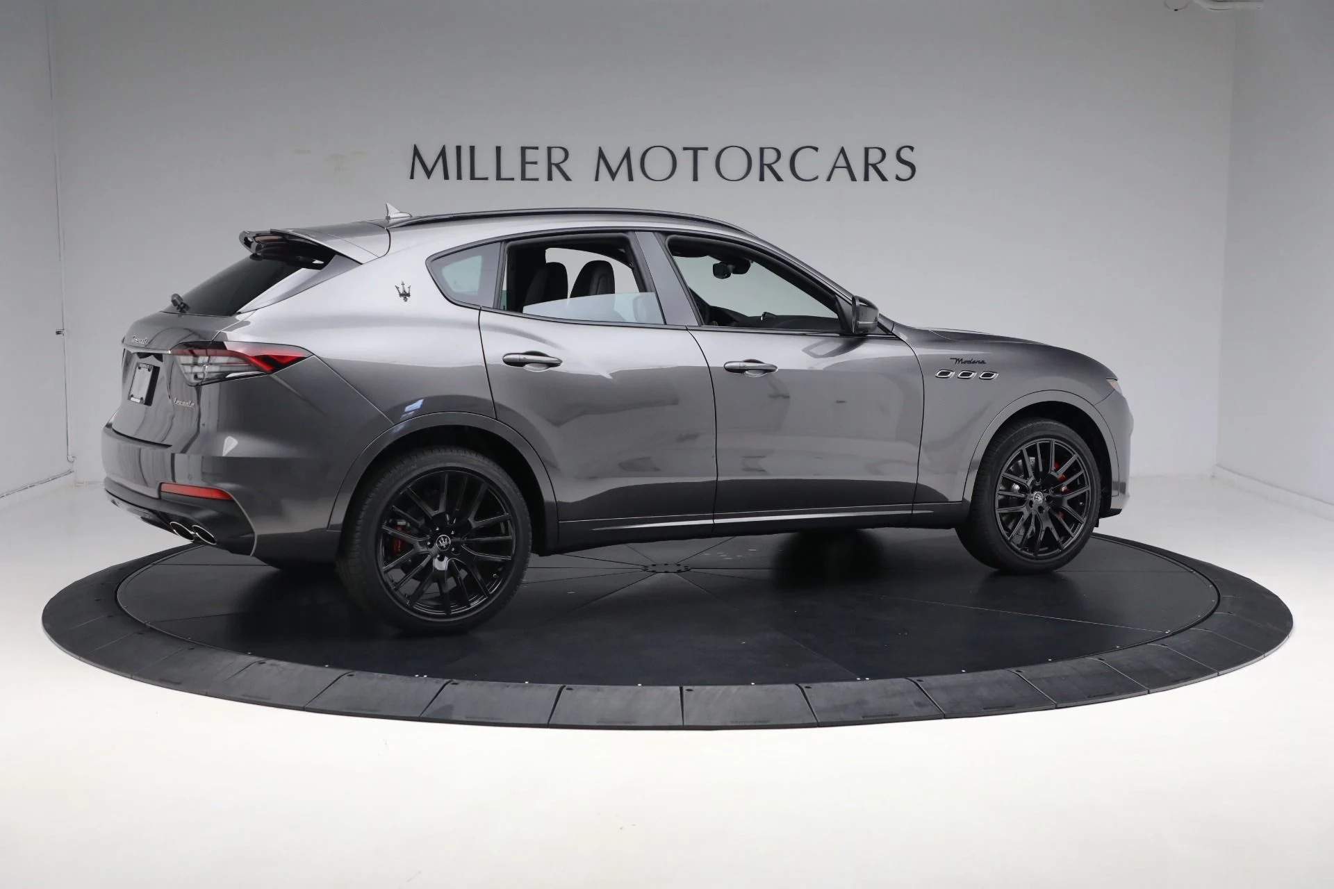mph020_493872899_New_2024_Maserati_Levante_Modena_Ultima_3ce9fc261b