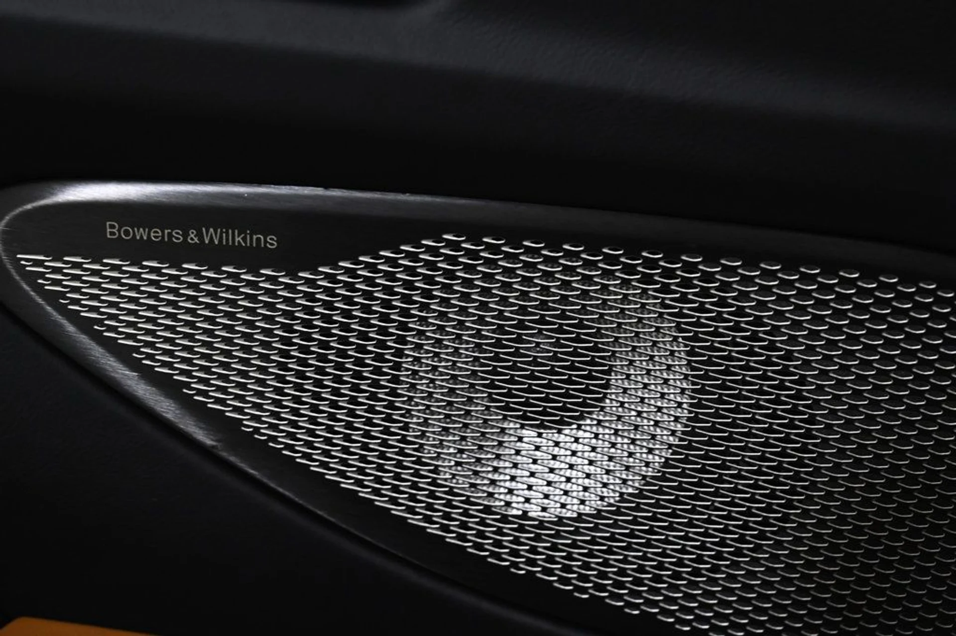 mph020_494006012_used_2026_aston_martin_vantage_11350_22923178_20_1024_93e3bea2a0