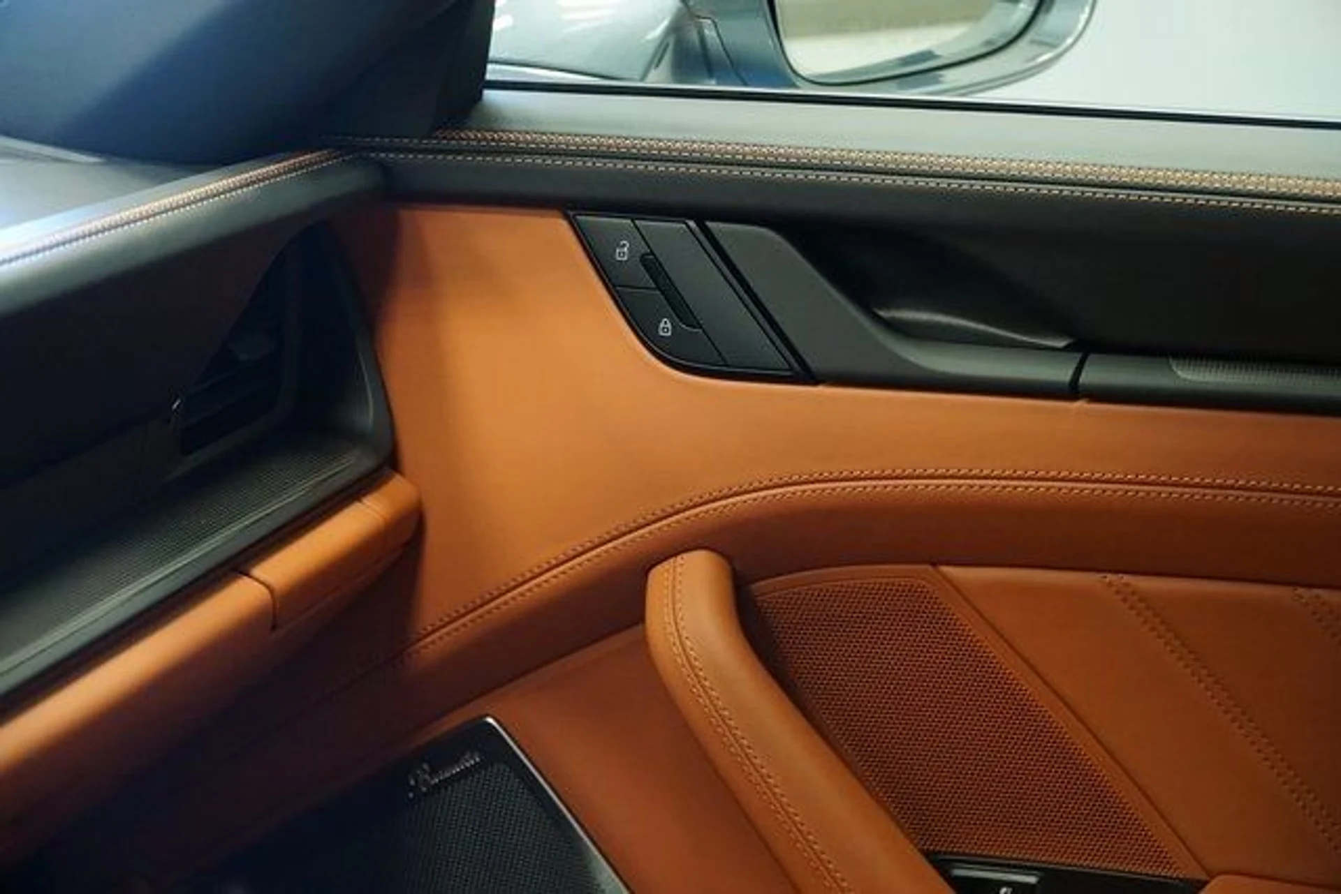 mph020_49445660_2362db438749e72ce5947f8634d75788_c0bea68c26