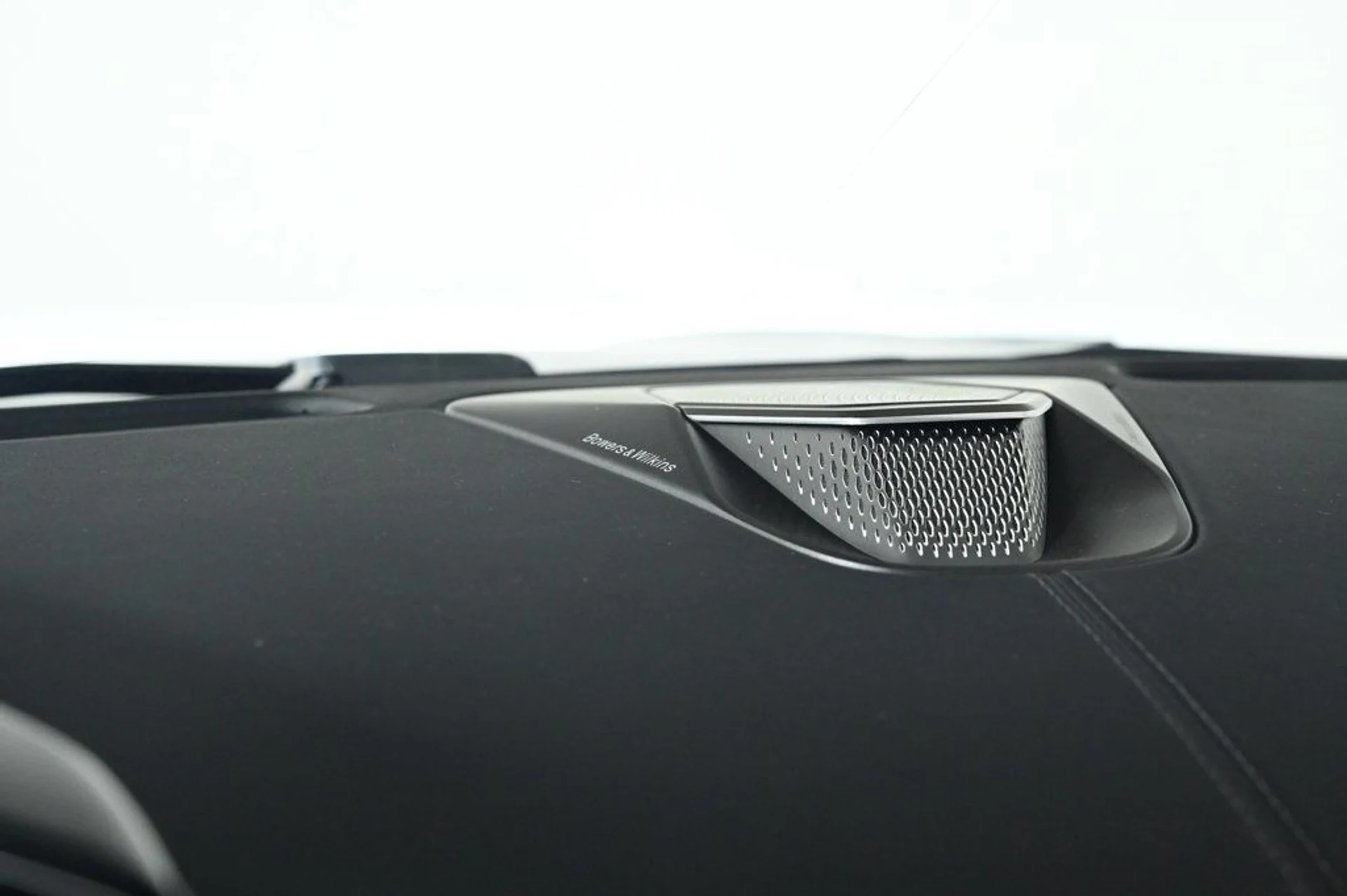 mph020_495020216_new_2026_aston_martin_vantage_scoupe_11350_22957420_20_1024_0355090de7