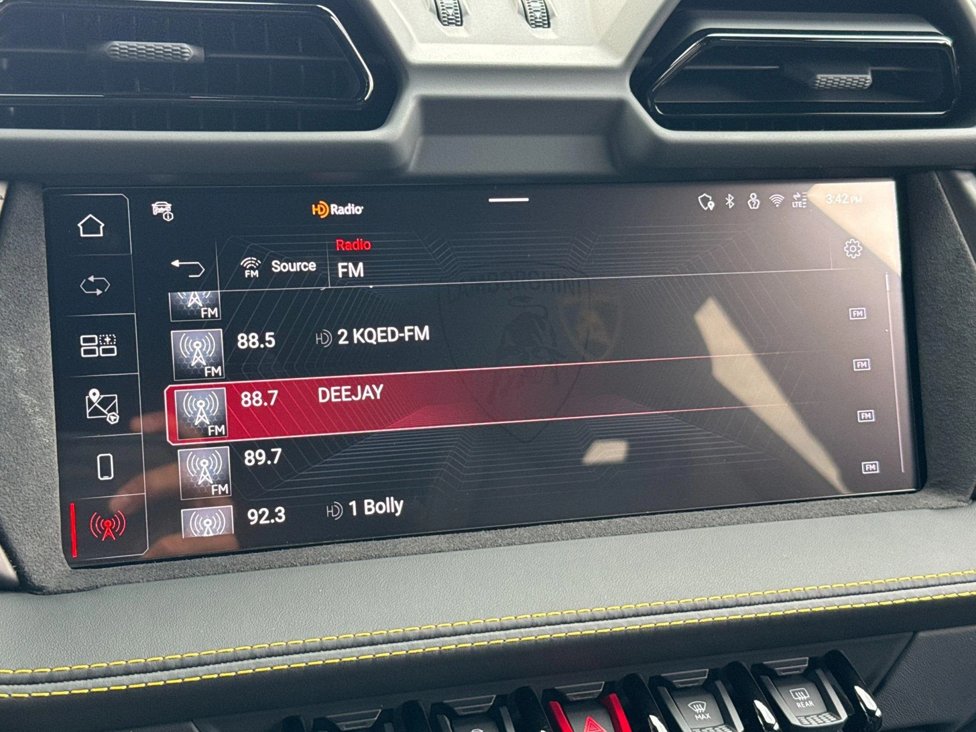 mph020_497047154_New_2026_Lamborghini_Urus_SE_1790209969_9e96da4709