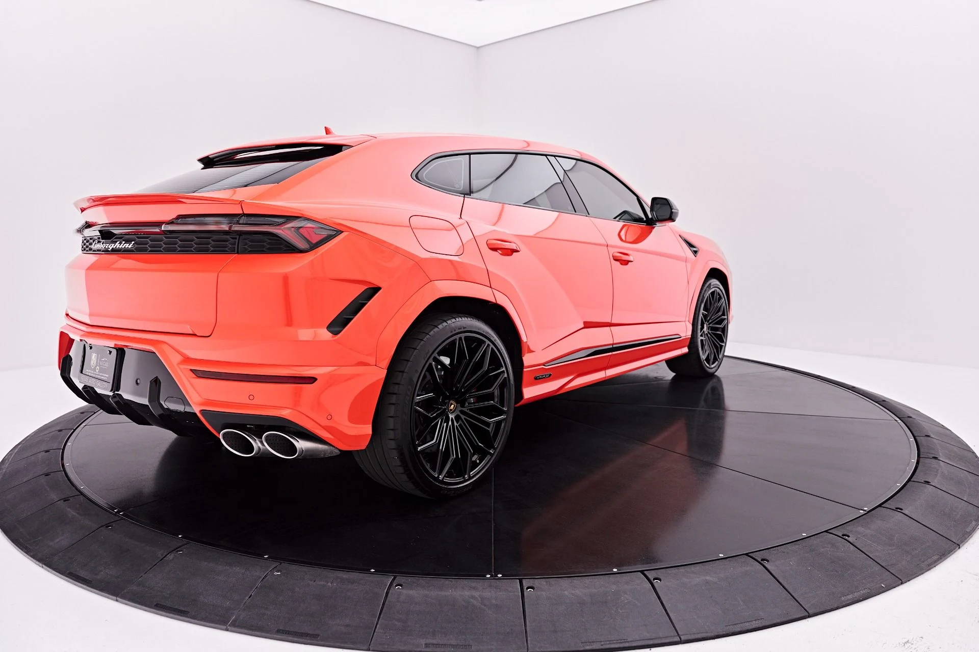 mph020_503451904_Used_2025_Lamborghini_Urus_SE_1785258917_778cdf6a32
