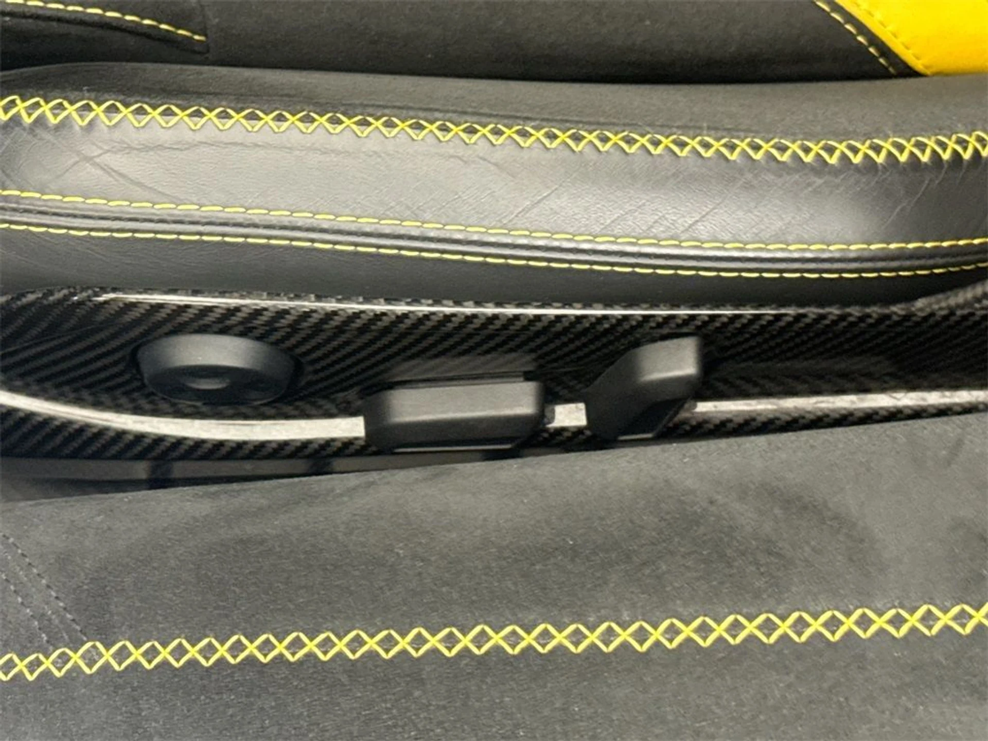 mph020_505953633_1fb3ac5a212e6ac15bed091272cc4c31_880c94f5e4