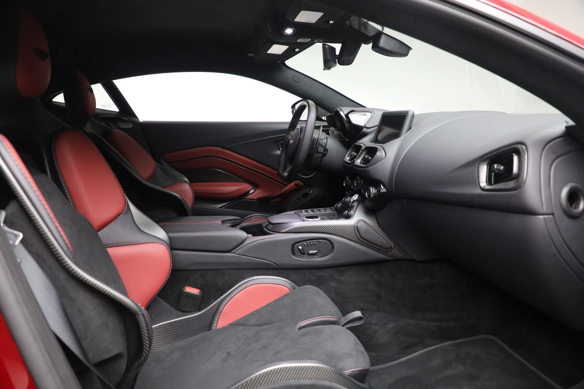 mph020_507127489_Used_2023_Aston_Martin_Vantage_V12_478e65c3f3