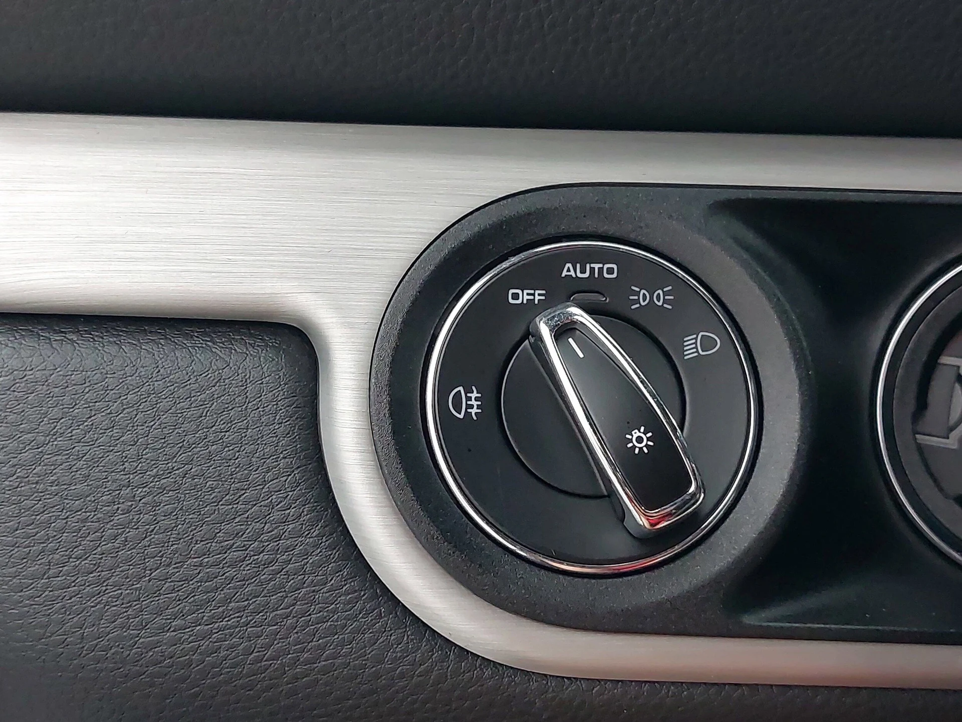 mph020_510019346_40fc819a5369f8b84c3835cc17279c4dx_295346d8cb