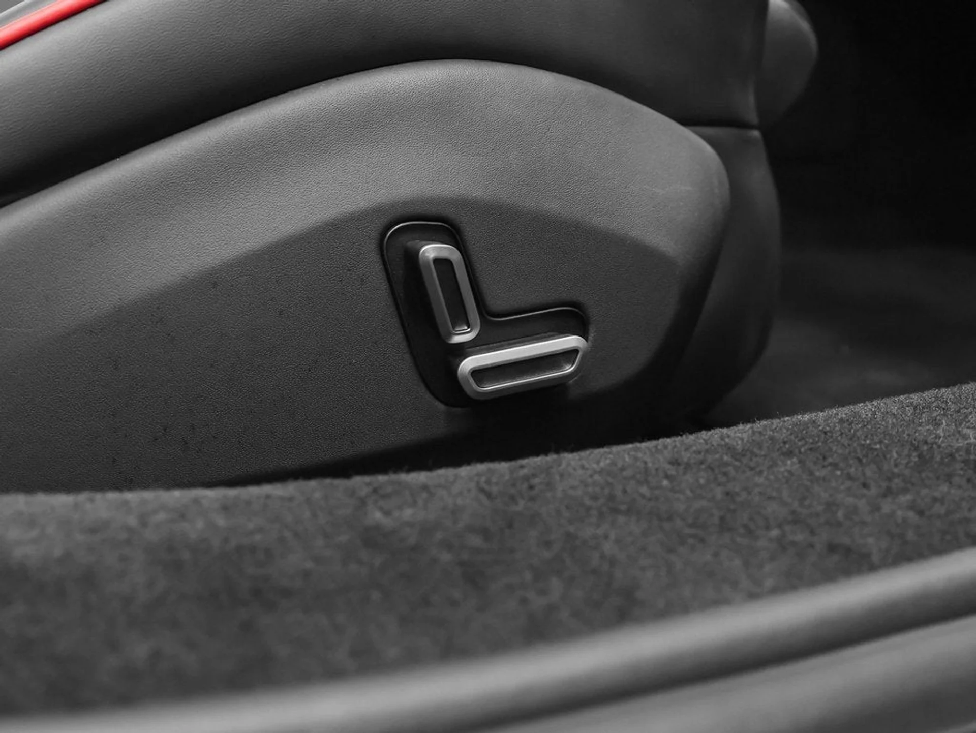 mph020_513343222_21_e9a2730509