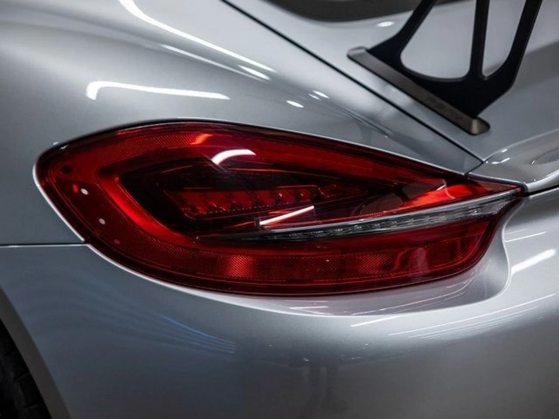 mph020_513673801_21_c7244b67d4