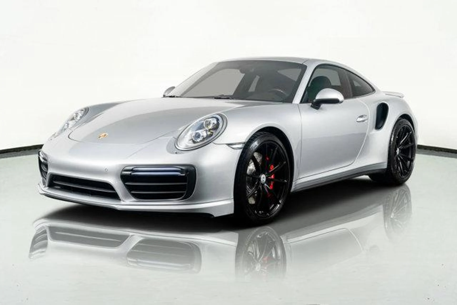 mph020_51780528_Knn8_Cvsd_C_Wx4n_FP_Etrk_O_Lie_U_Uck_adc3f662d9