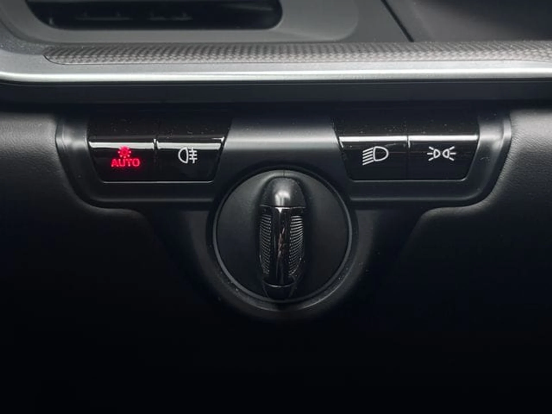 mph020_518619358_b12e17106164b48d102a95f822db8321x_045dc1322c