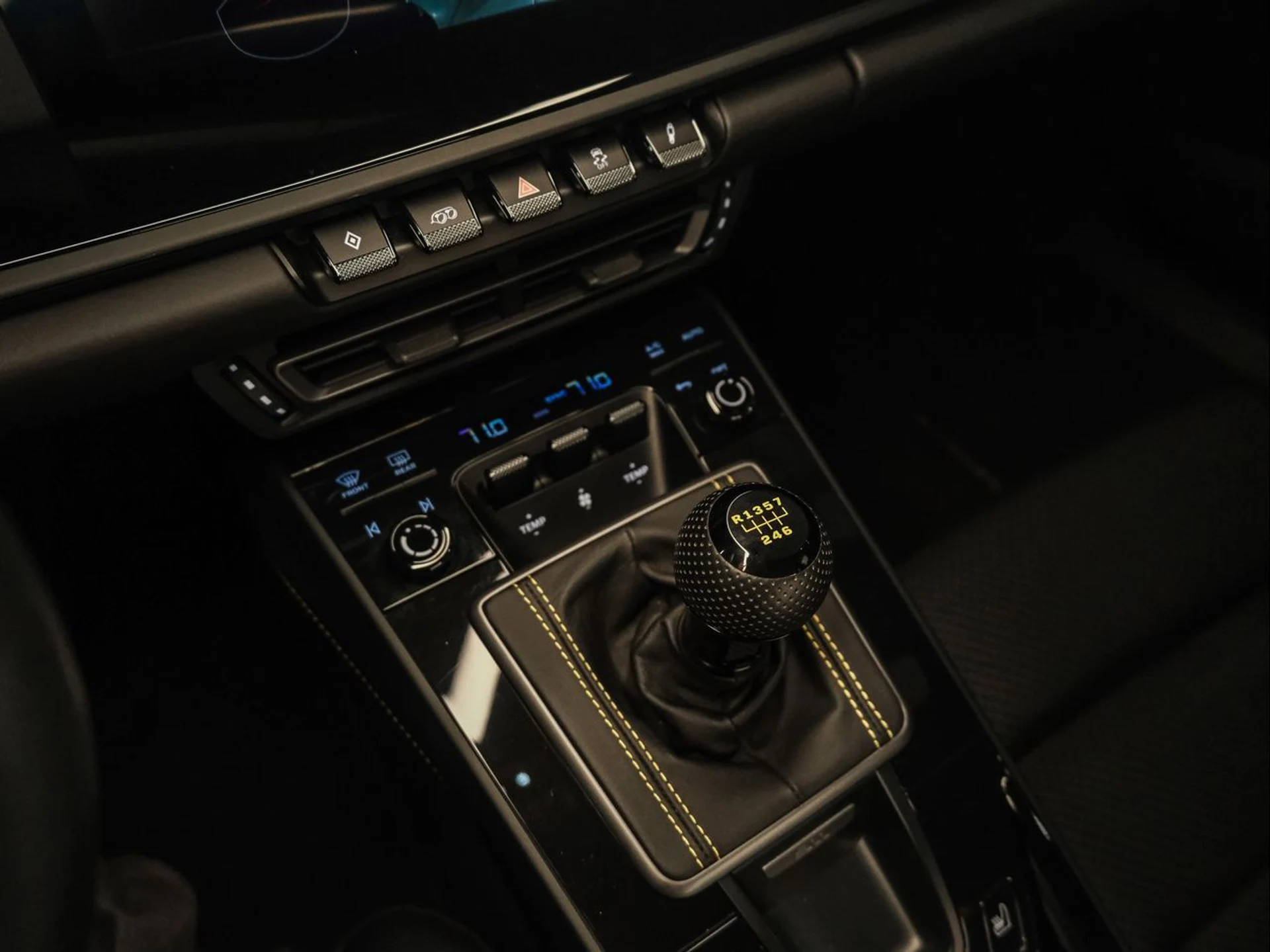 mph020_519253578_2026ddcdd08e9b0a3d0b6a0e98b9e046_e8d68a2961