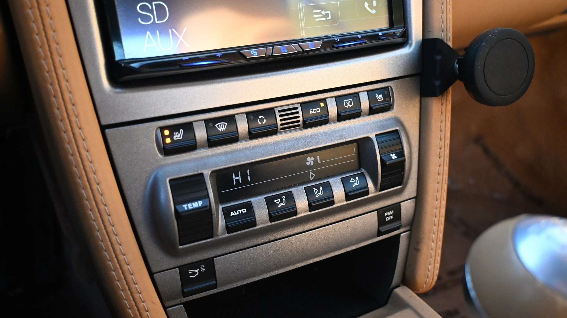 mph020_520226019_e6ebde9b26ab4b3d95a09bfeada72163_3bcbbd044b