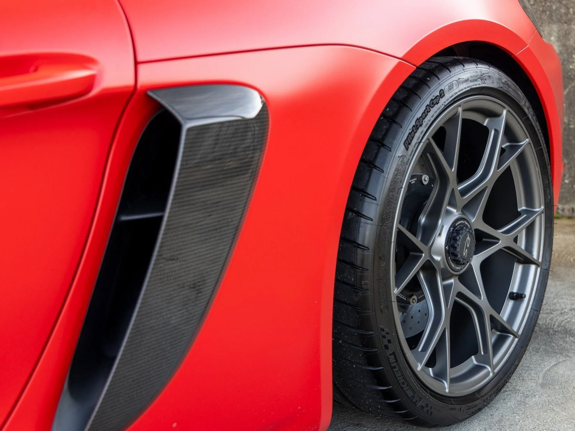 mph020_520381013_21_4261ccad9c