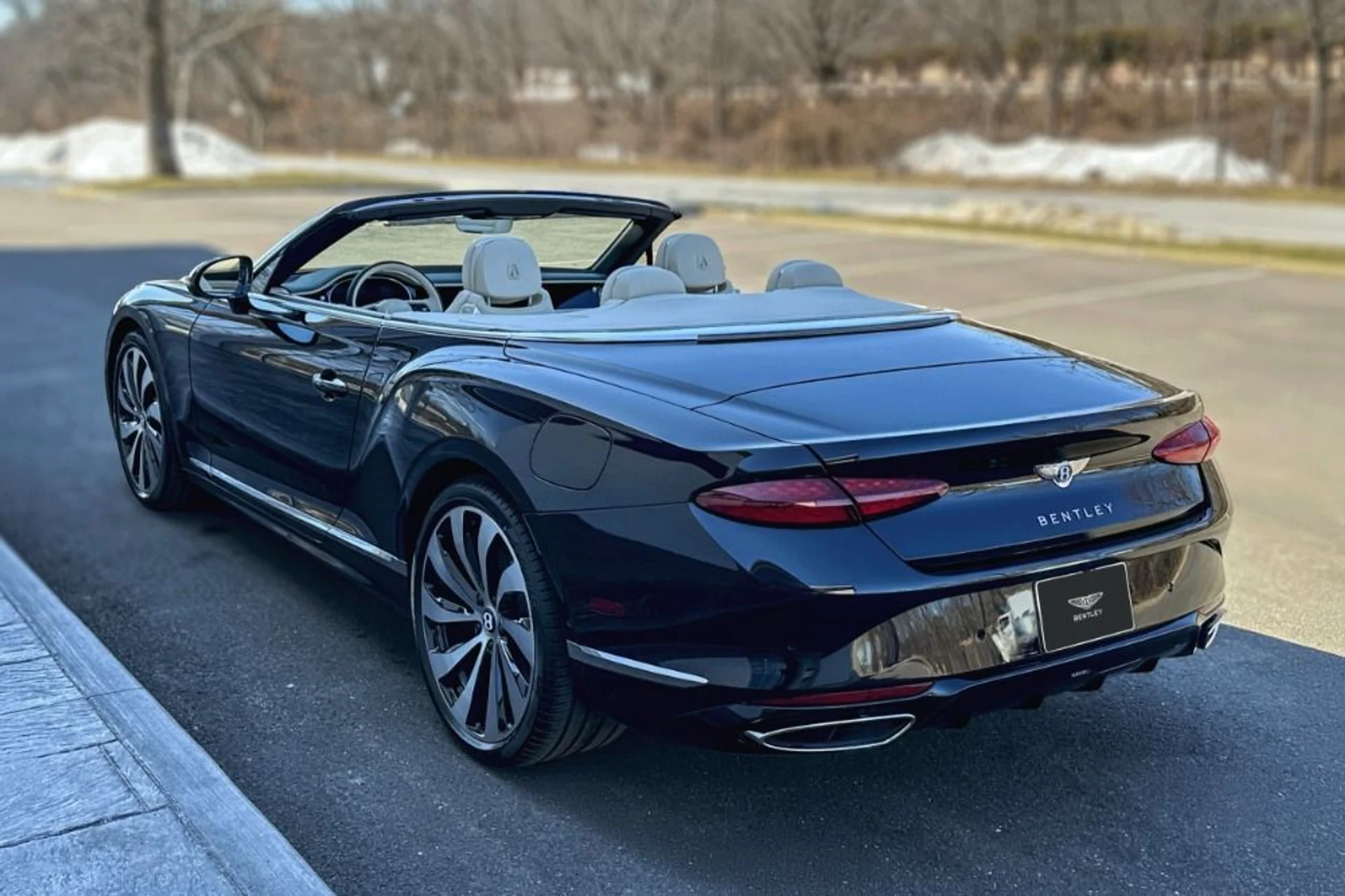 mph020_521664962_New_2026_Bentley_Continental_GT_GTC_1773231268_ca6ec0913d