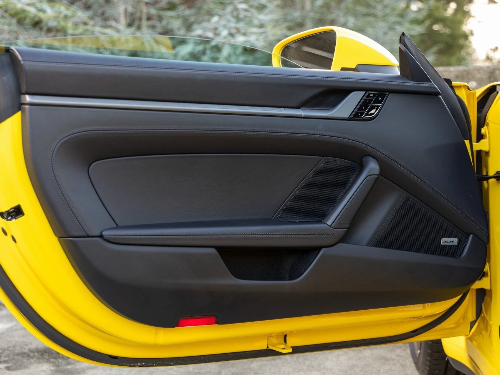 mph020_525038929_21_ebd868bc6c