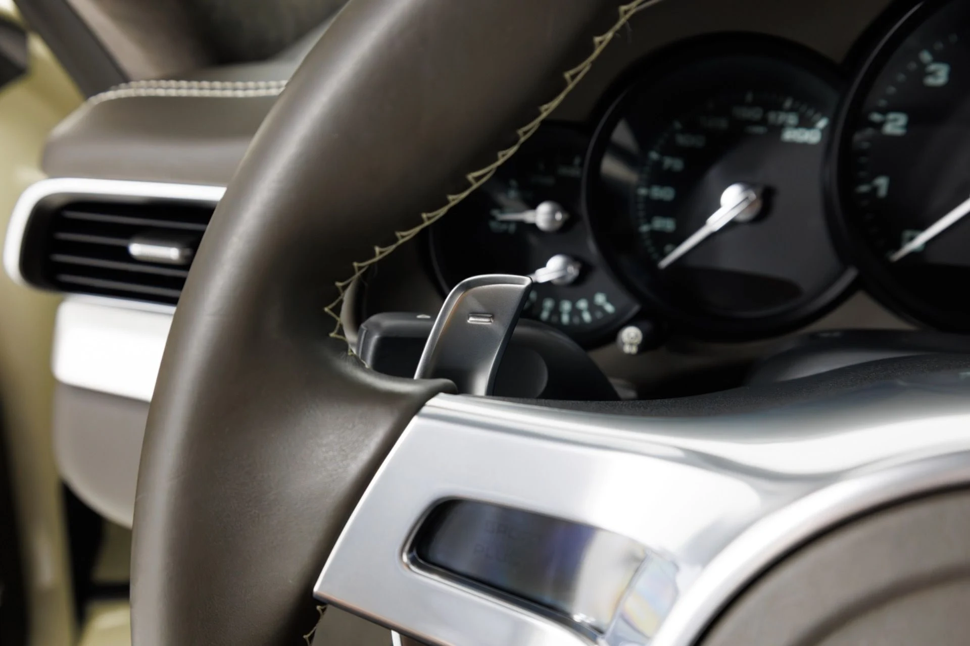 mph020_52586506_Used_2014_Porsche_911_Carrera_S_1781907468_6e22910d26