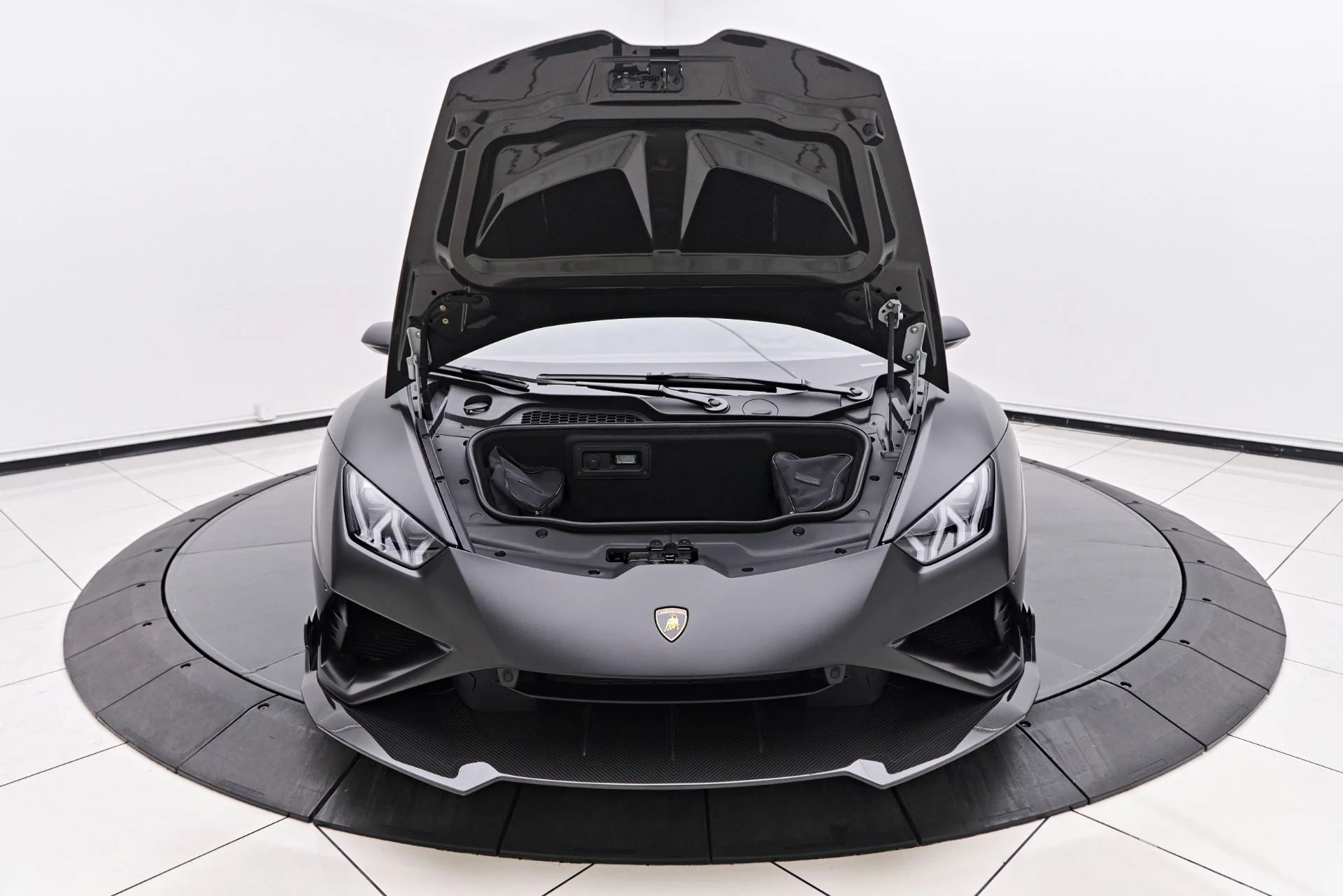 mph020_529489942_Used_2021_Lamborghini_Huracan_EVO_Base_1758314639_eaac896d2d