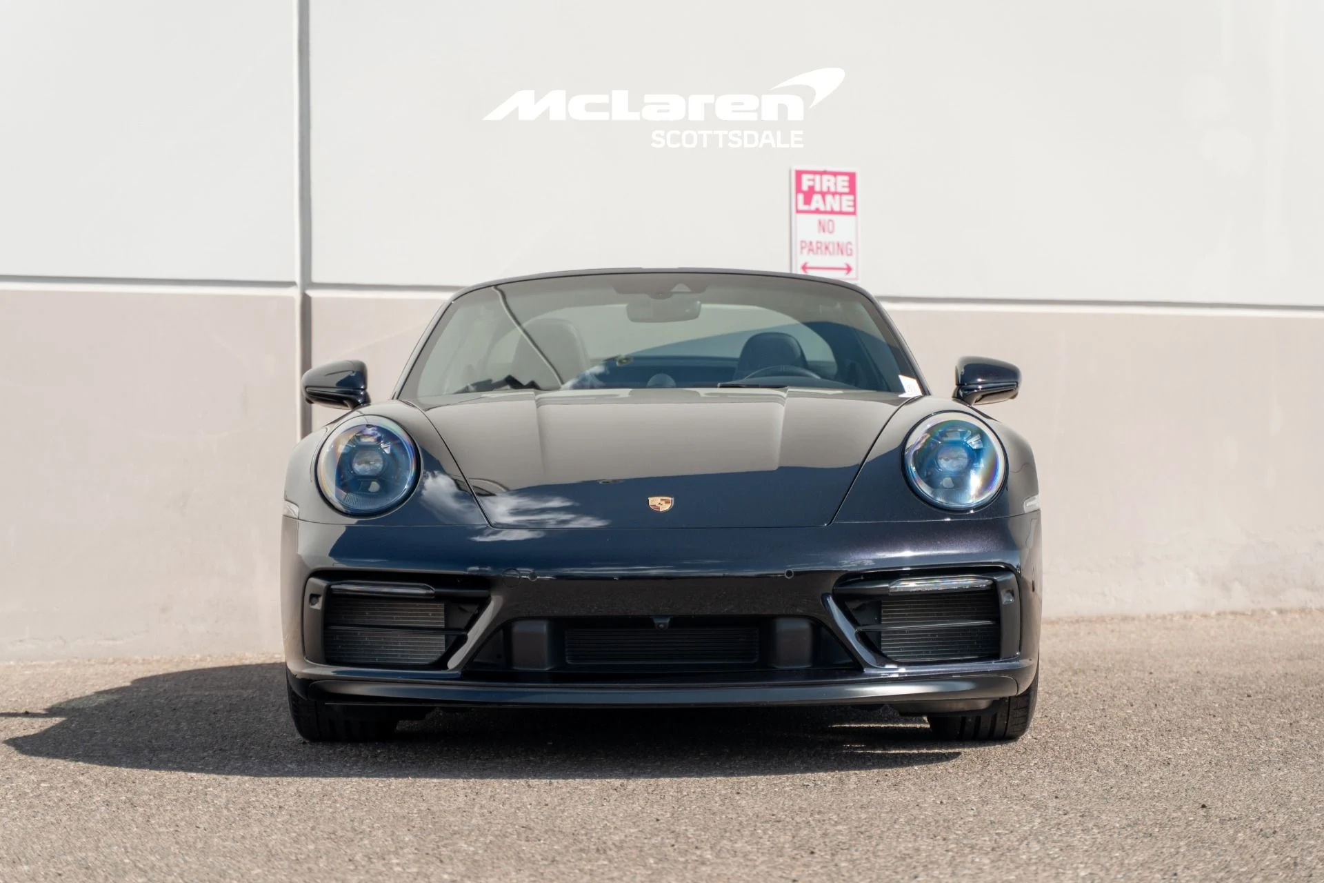 mph020_531843560_Used_2024_PORSCHE_911_1775537622_ddb577437b