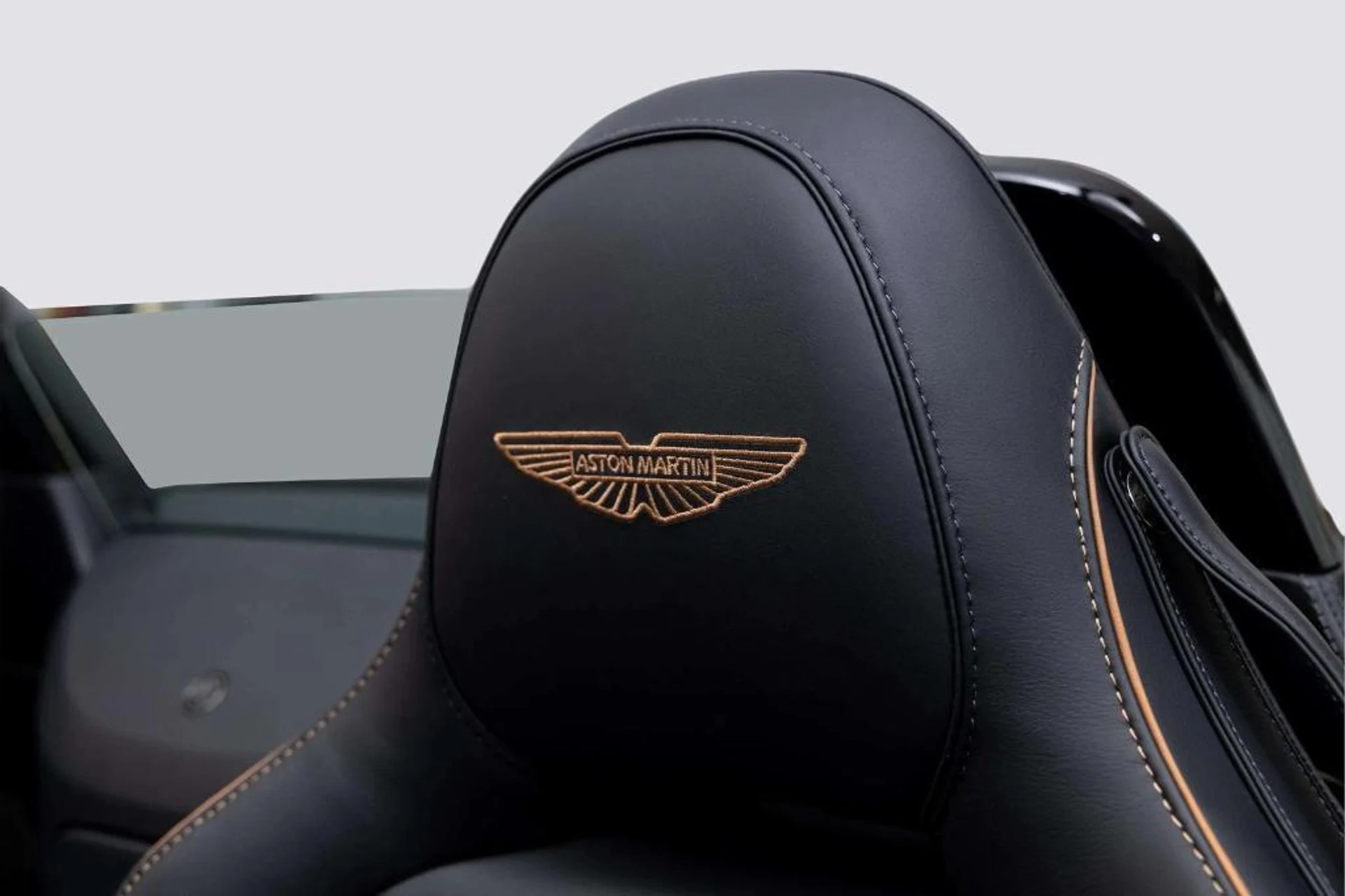 mph020_531931504_n_Gl_Ygva_M460_Pe_B89ae_PI_Wn_CCJ_0_84815f8b67