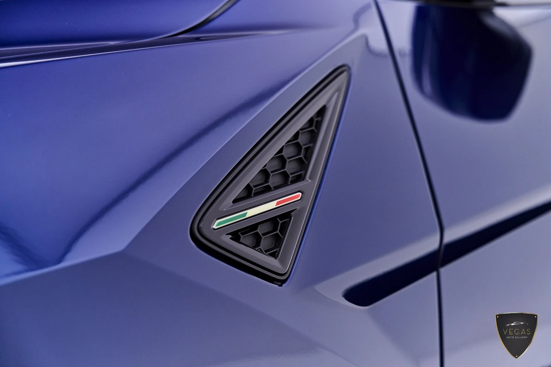 mph020_533727995_Used_2026_Lamborghini_Urus_SE_1783419628_f109ae98e5