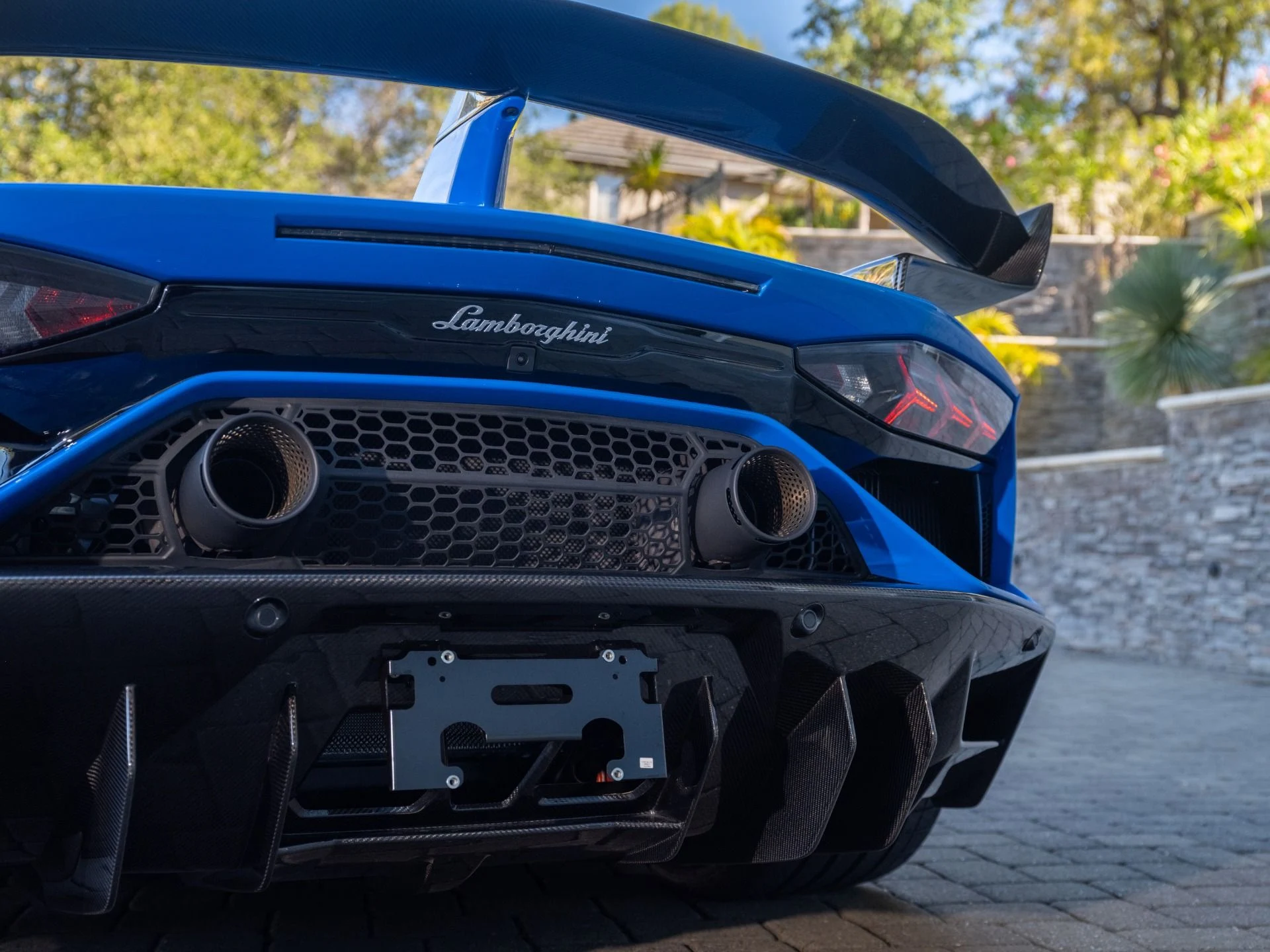 mph020_53535294_Used_2020_Lamborghini_Aventador_LP_770_4_SVJ_1785437735_3c1da1aa41