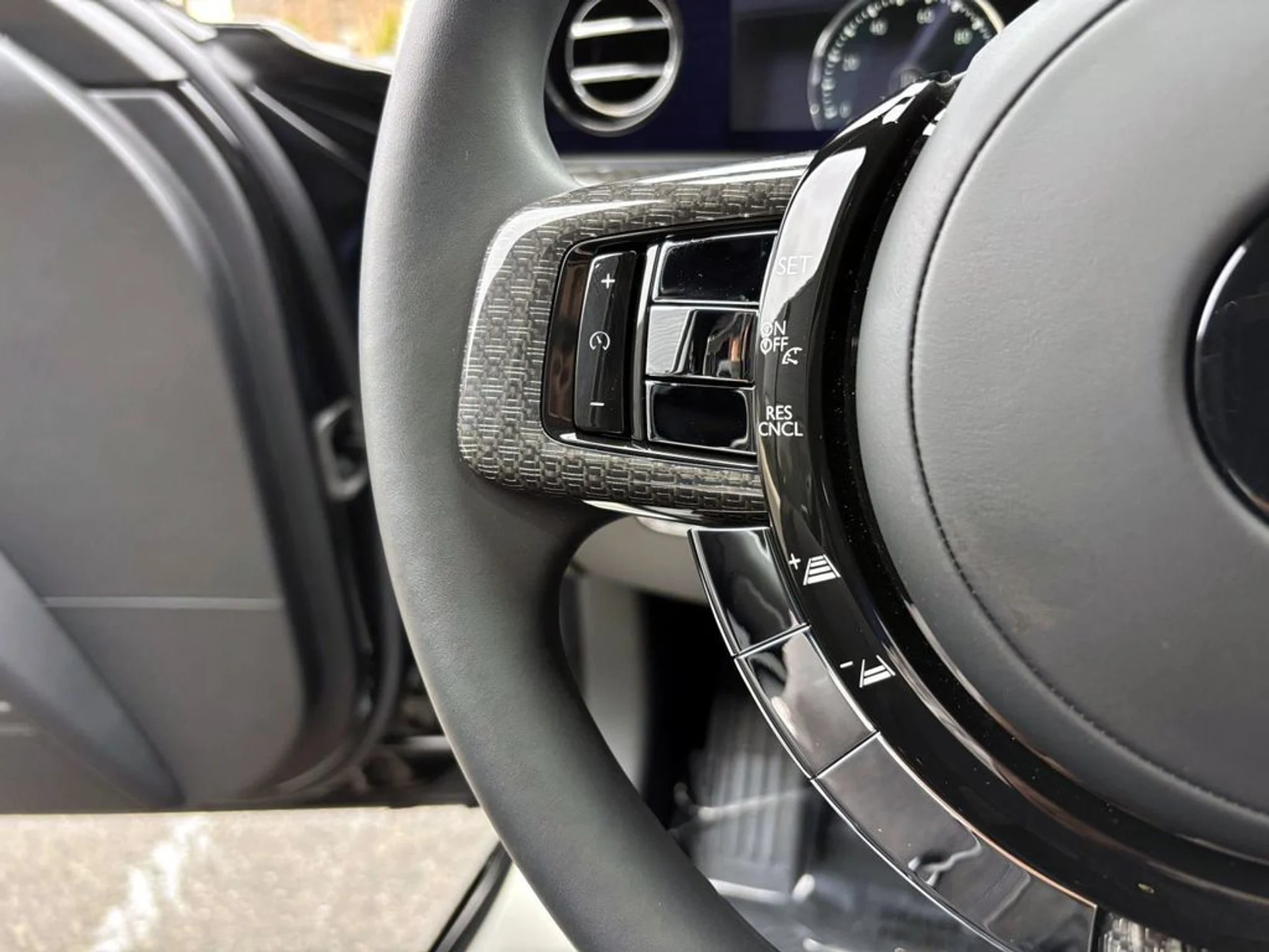 mph020_536170353_8fc1598e8a4e100809d2781aced1af80x_75346a28f1