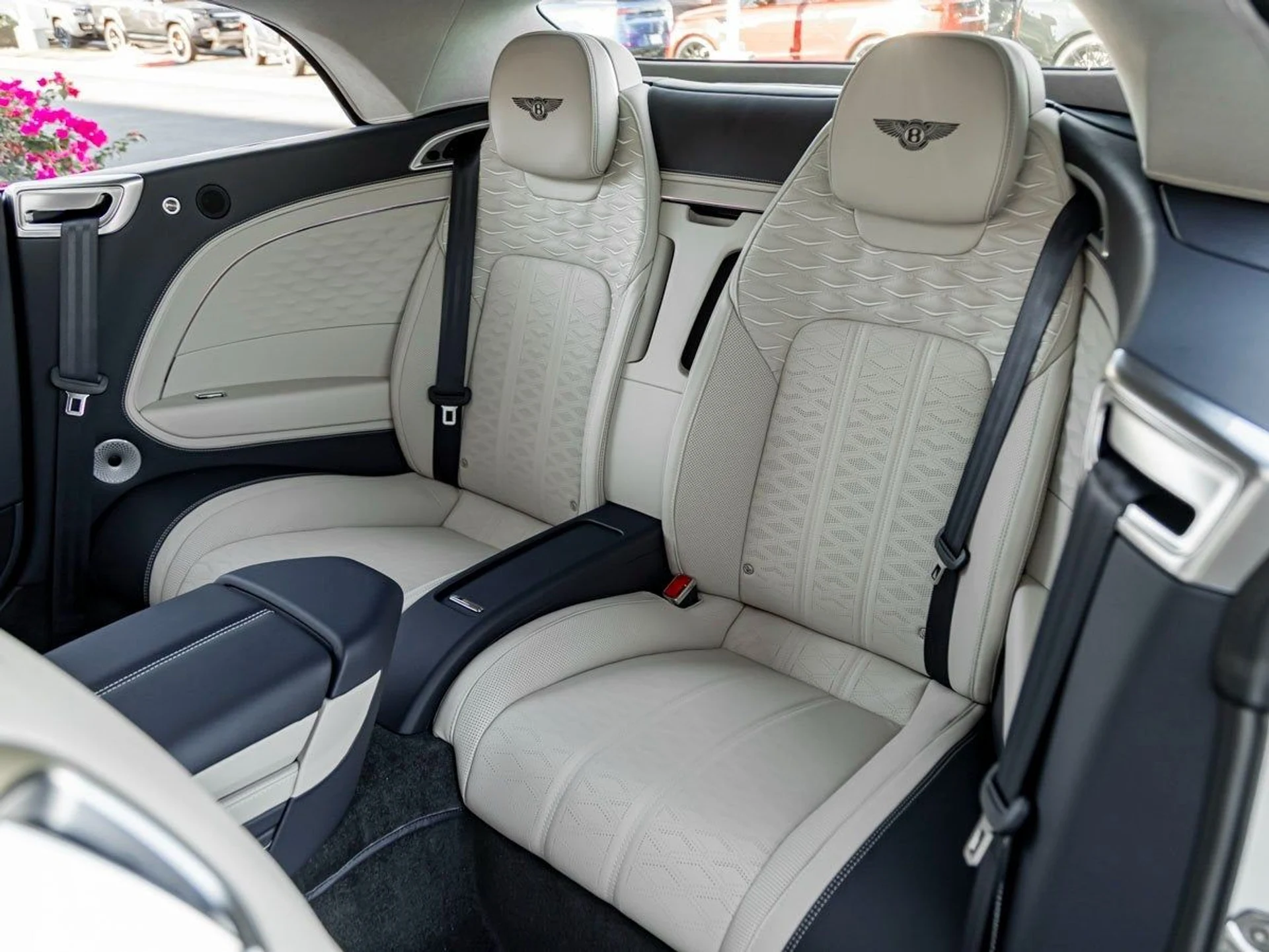 mph020_538427680_21_7ab4c7420c