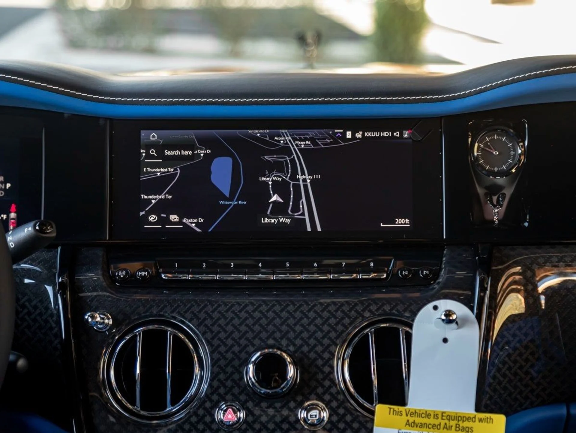 mph020_549179656_21_53a3799016