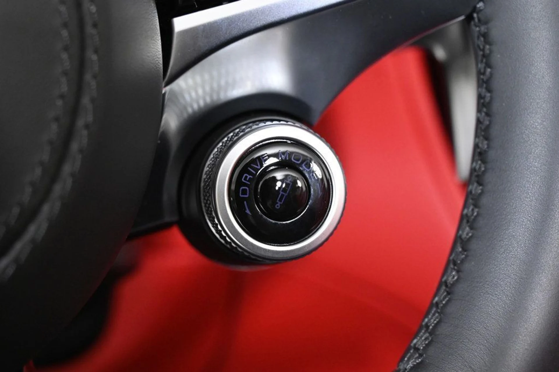 mph020_54942789_new_2026_maserati_grancabrio_convertible_11350_22970924_20_1024_b3d82c35ce