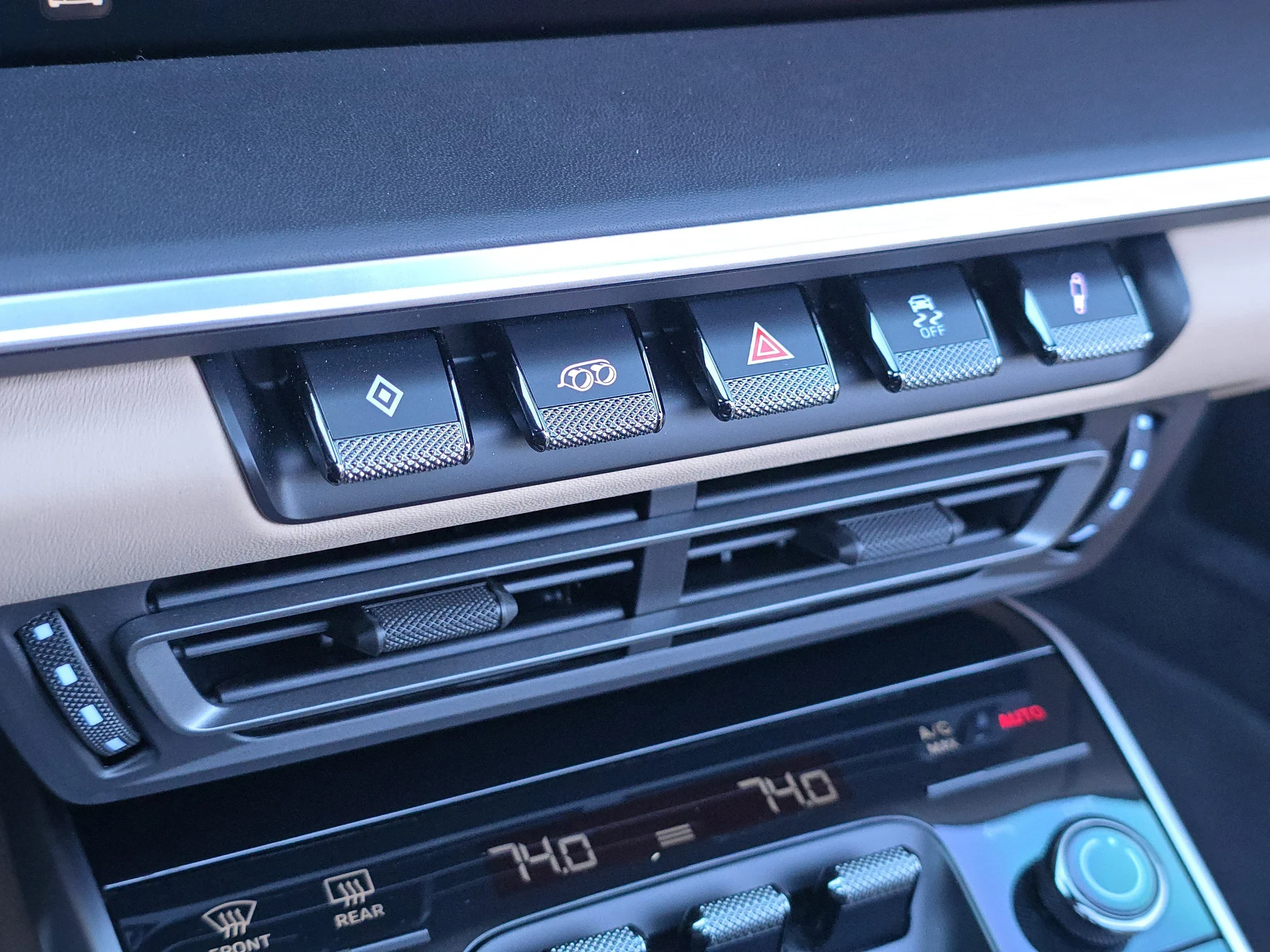 mph020_553979324_ab0e6d39d3d7e4faccc36bdc4ed2f9da_6460a2cde5