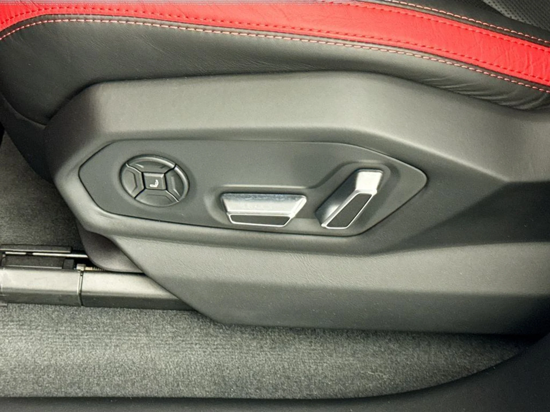 mph020_554915074_dc0d3789a0f39731cafb048a05224dc4_c48bd48b75