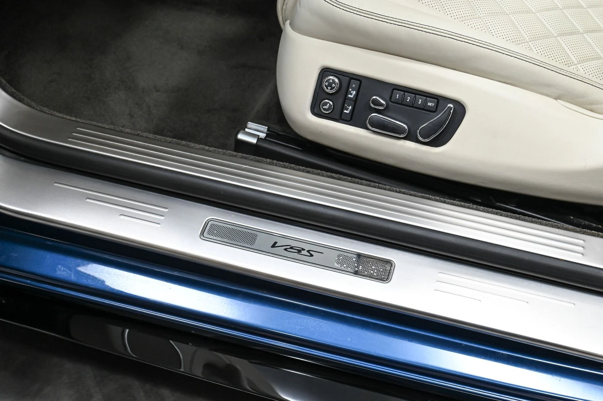 mph020_560980796_Used_2017_Bentley_Continental_GT_V8_S_1769036560_32fa7a1a75