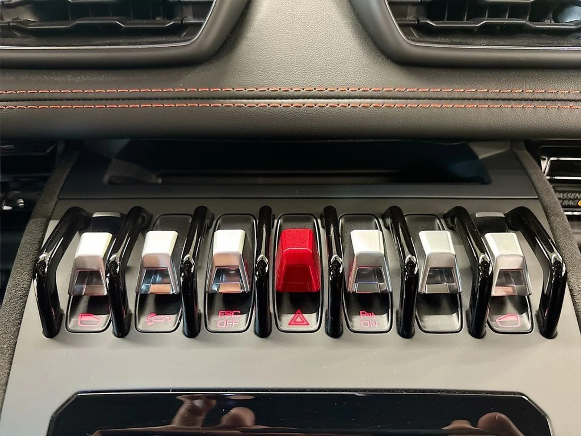 mph020_561334994_18a4462ec3a3e1f84a8dd1773573fc93_59e4d1119a