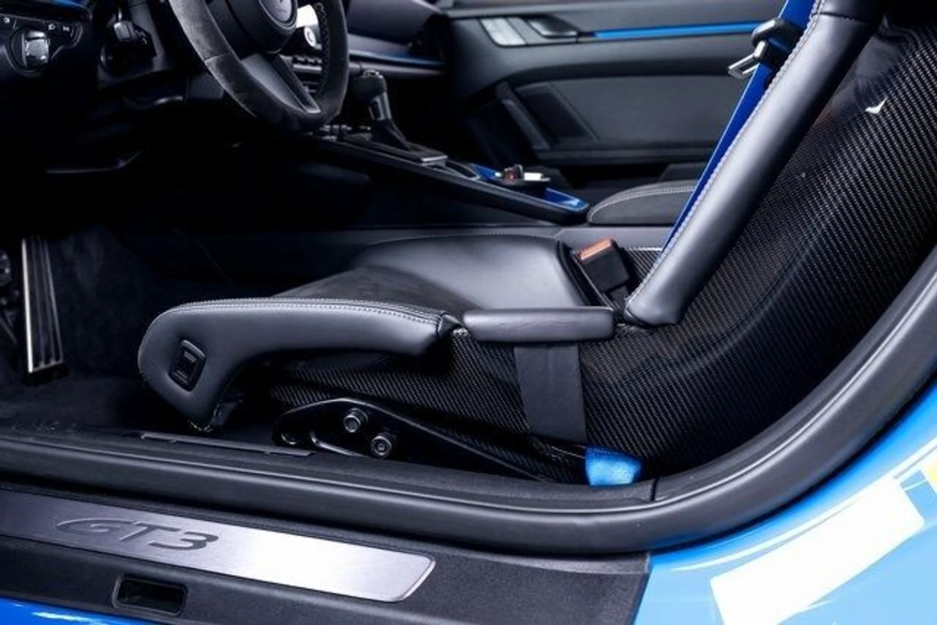 mph020_56547518_f570892aa1705b9a612dd3abadd7819dx_d79968bf8d