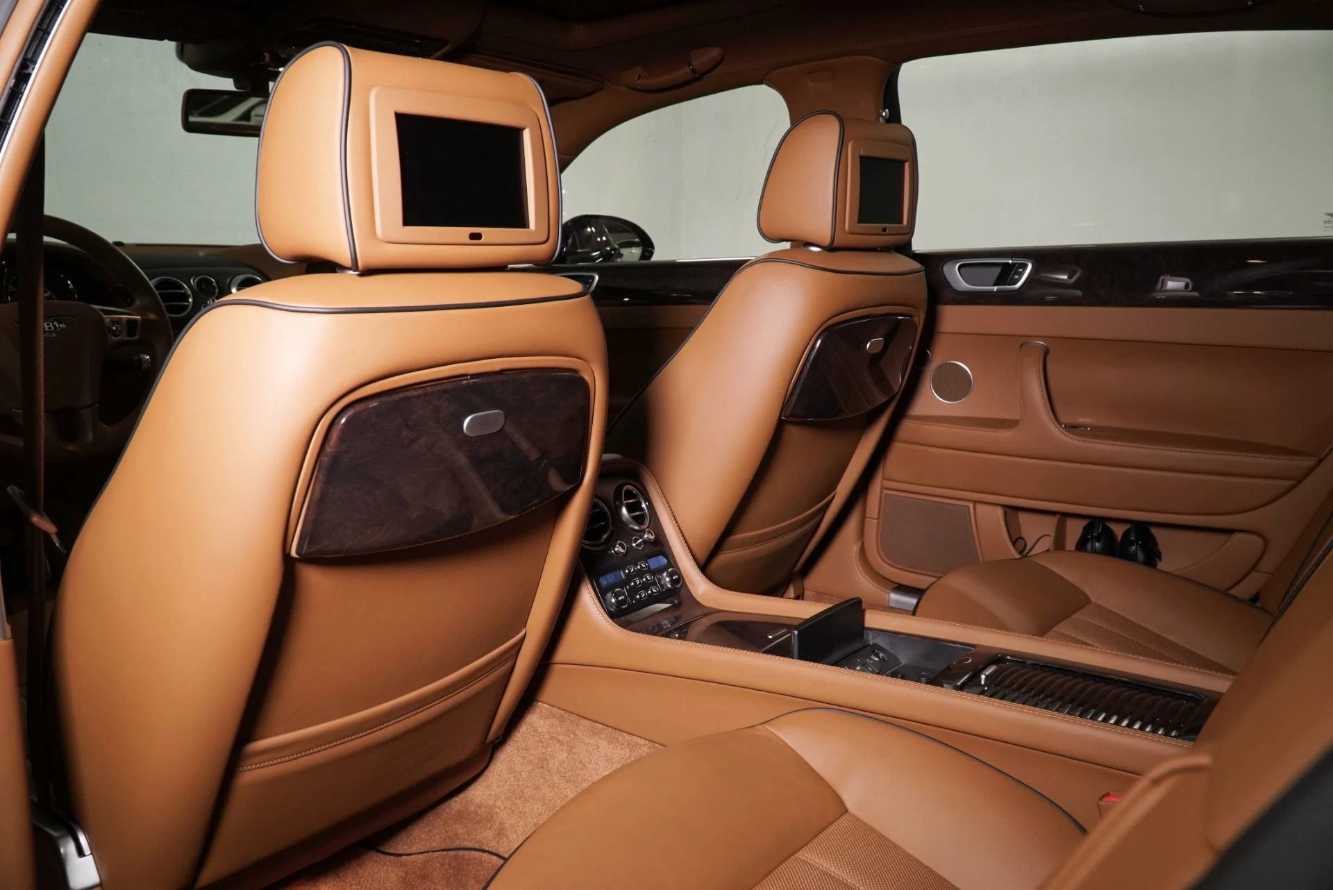 mph020_567829690_Used_2013_Bentley_Continental_Flying_Spur_Speed_1773400827_5ad8ebc180