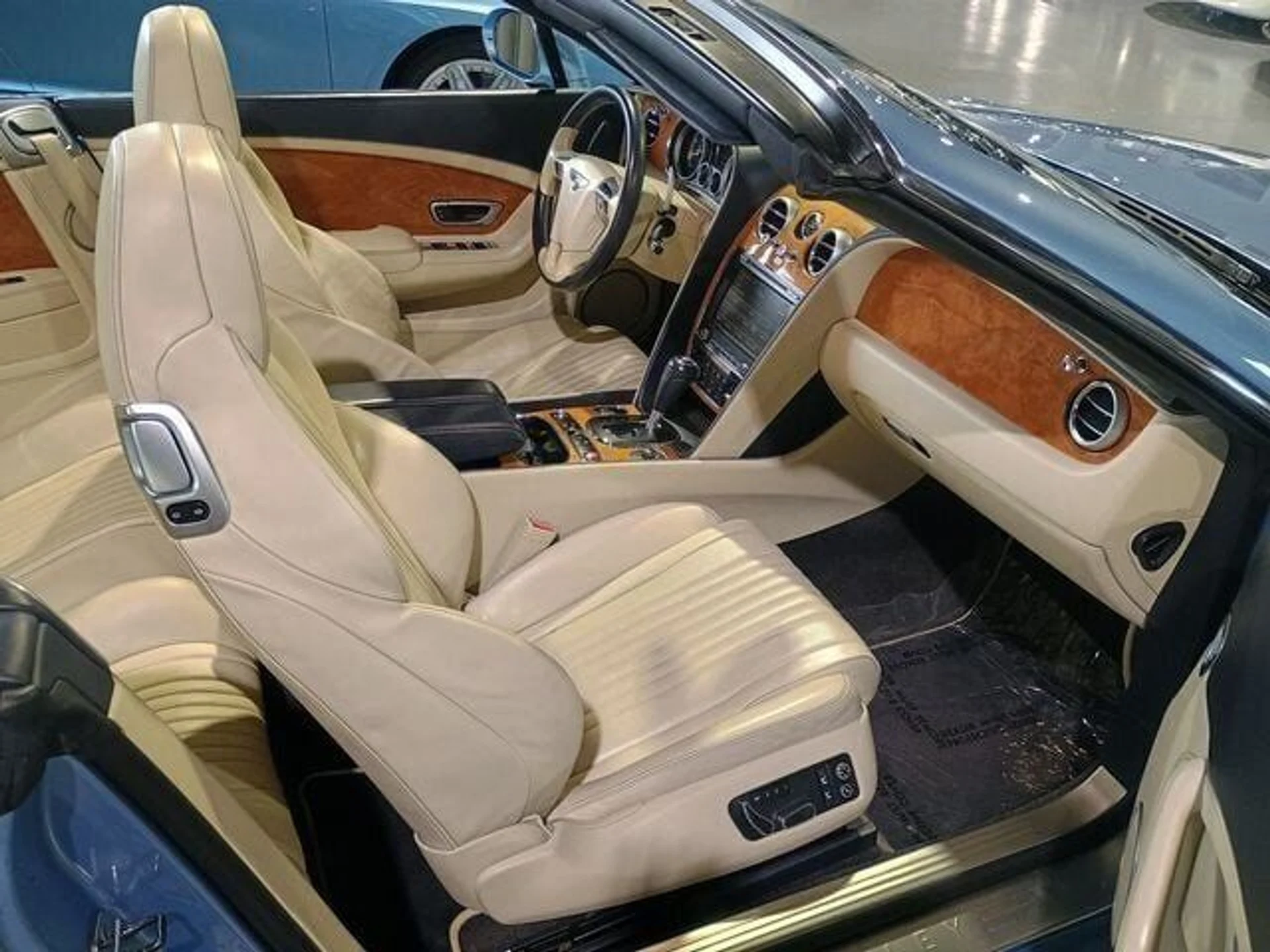 mph020_573711065_cb3ffef667_640_abcfe17d91