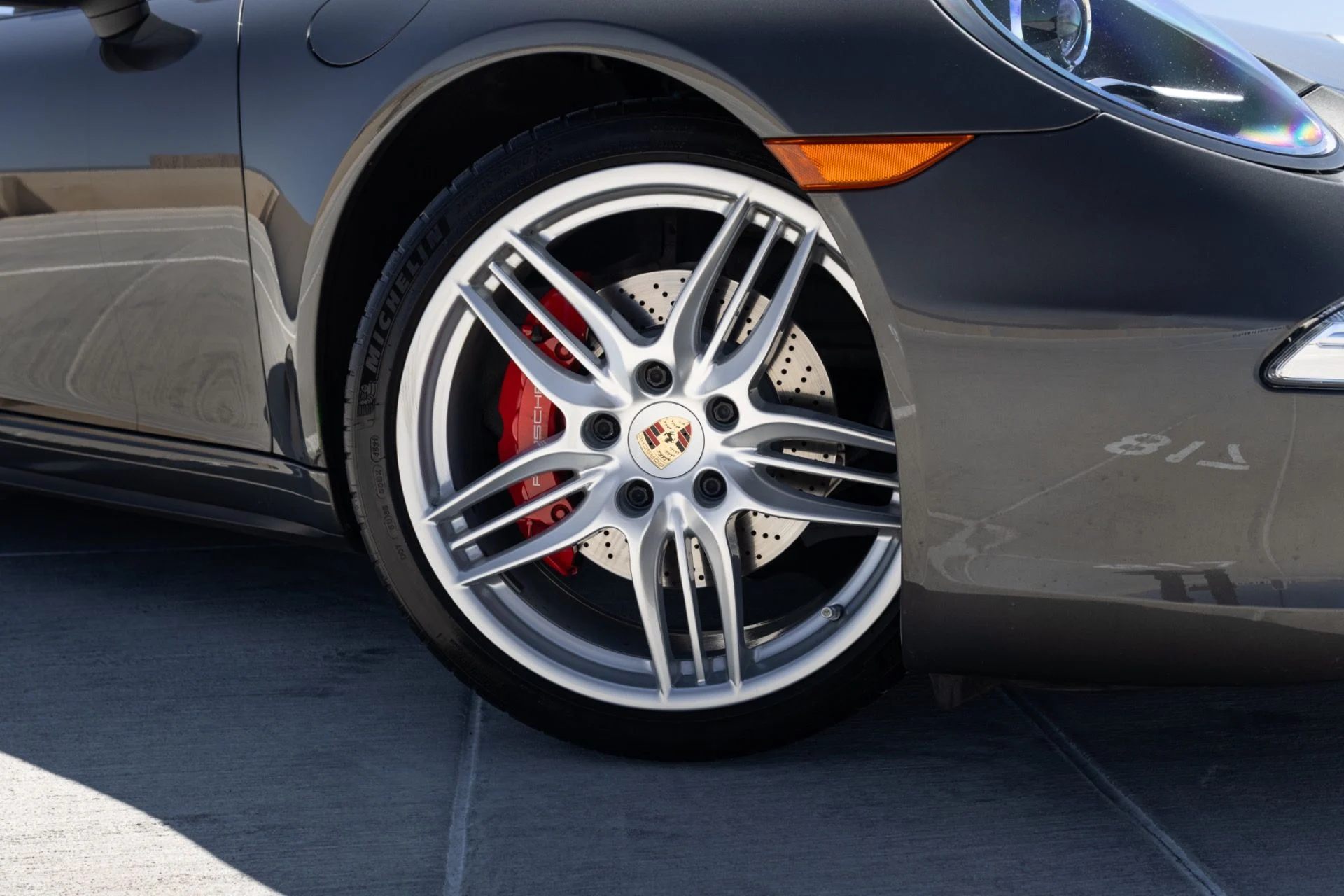 mph020_574024336_Used_2014_Porsche_911_Carrera_4_S_1778268069_2dacaf08d3