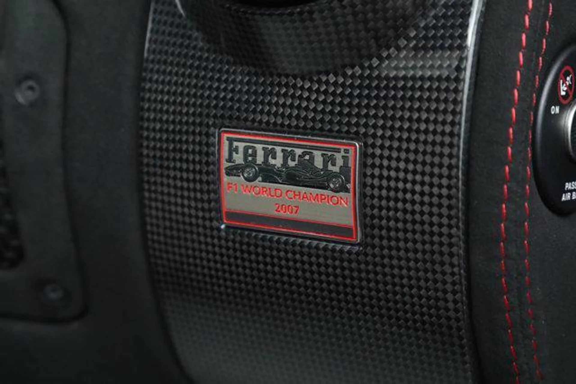 mph020_574886489_Eb17_In3o_O9_G_Oy_E_Iy_Mj64fdr_b40_0e4d310f63