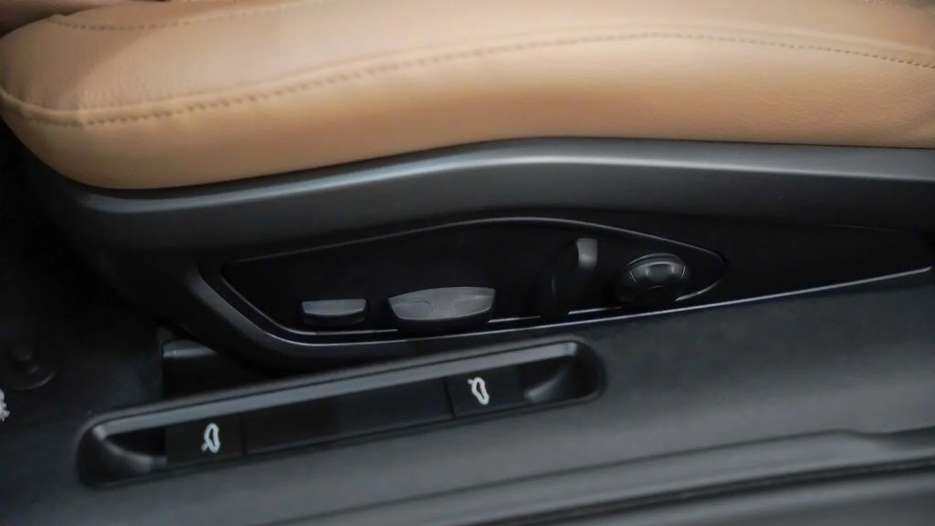 mph020_577688416_41ac823dac6cc245eb62ea46f0d46685x_5dd0596f8c