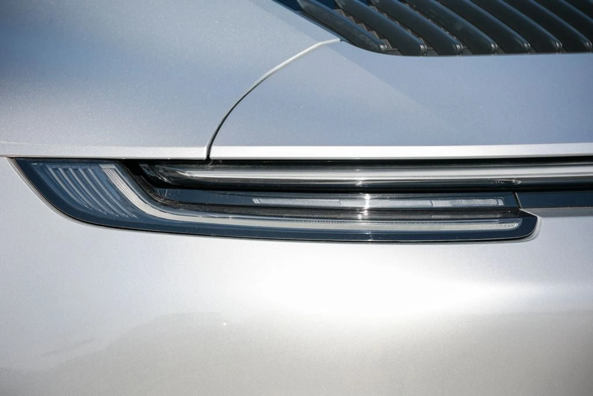 mph020_578037239_21_a99354e542