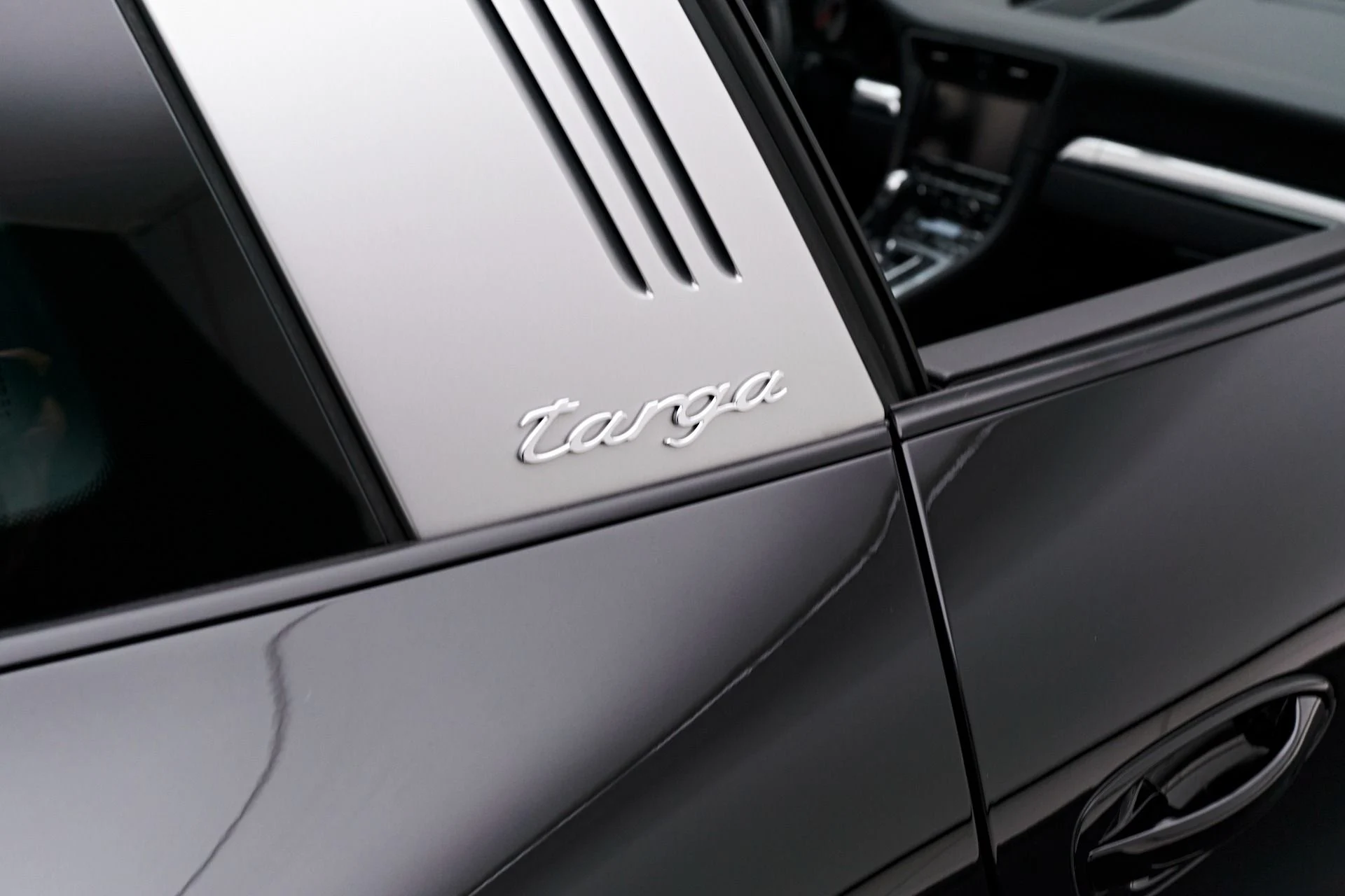mph020_578253718_Used_2016_Porsche_911_Targa_4_S_1708643466_21cb2e3e9d