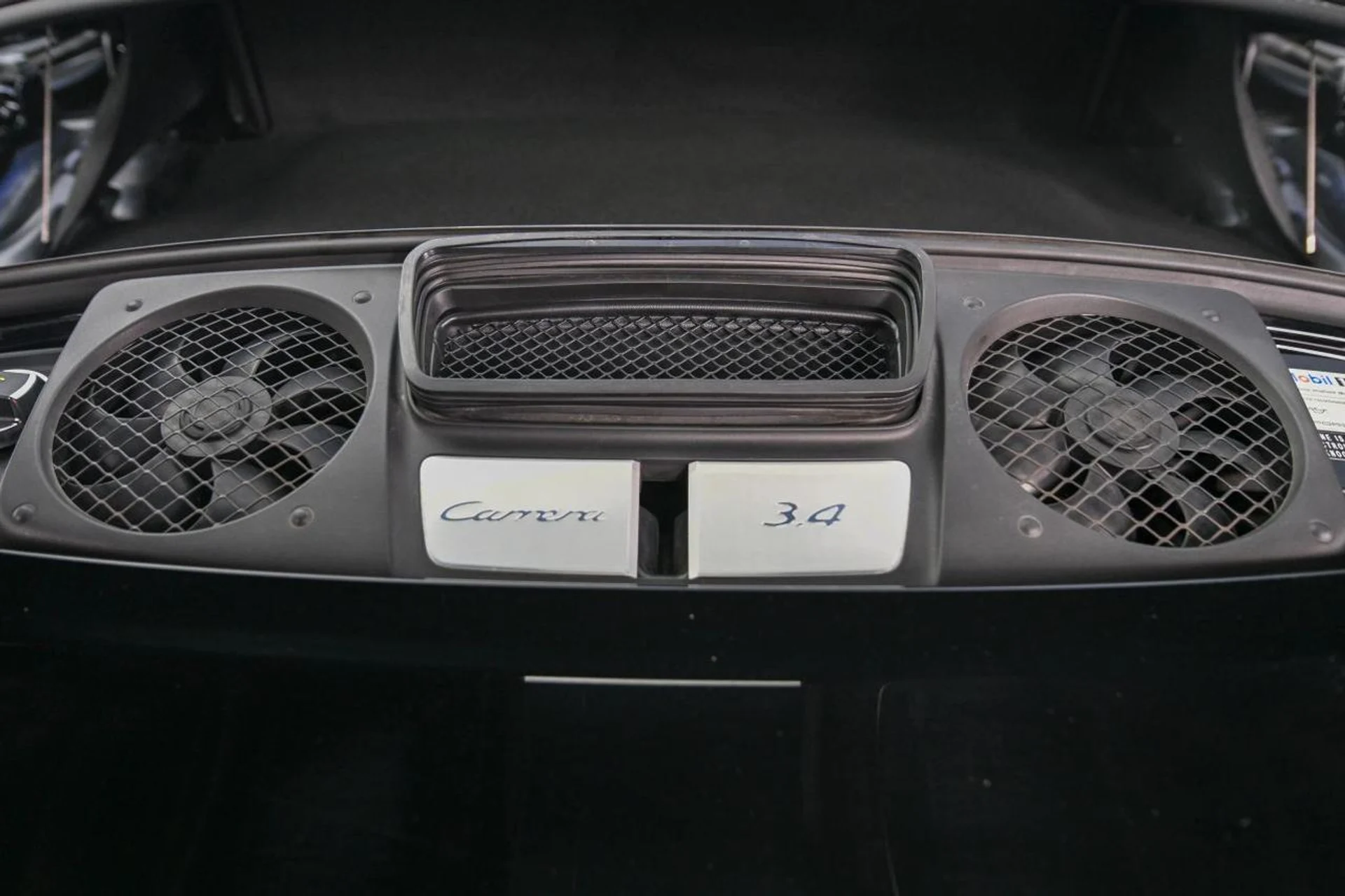 mph020_581110580_c8e1507687146dd466322885c0808dc0_7c8c906ca2