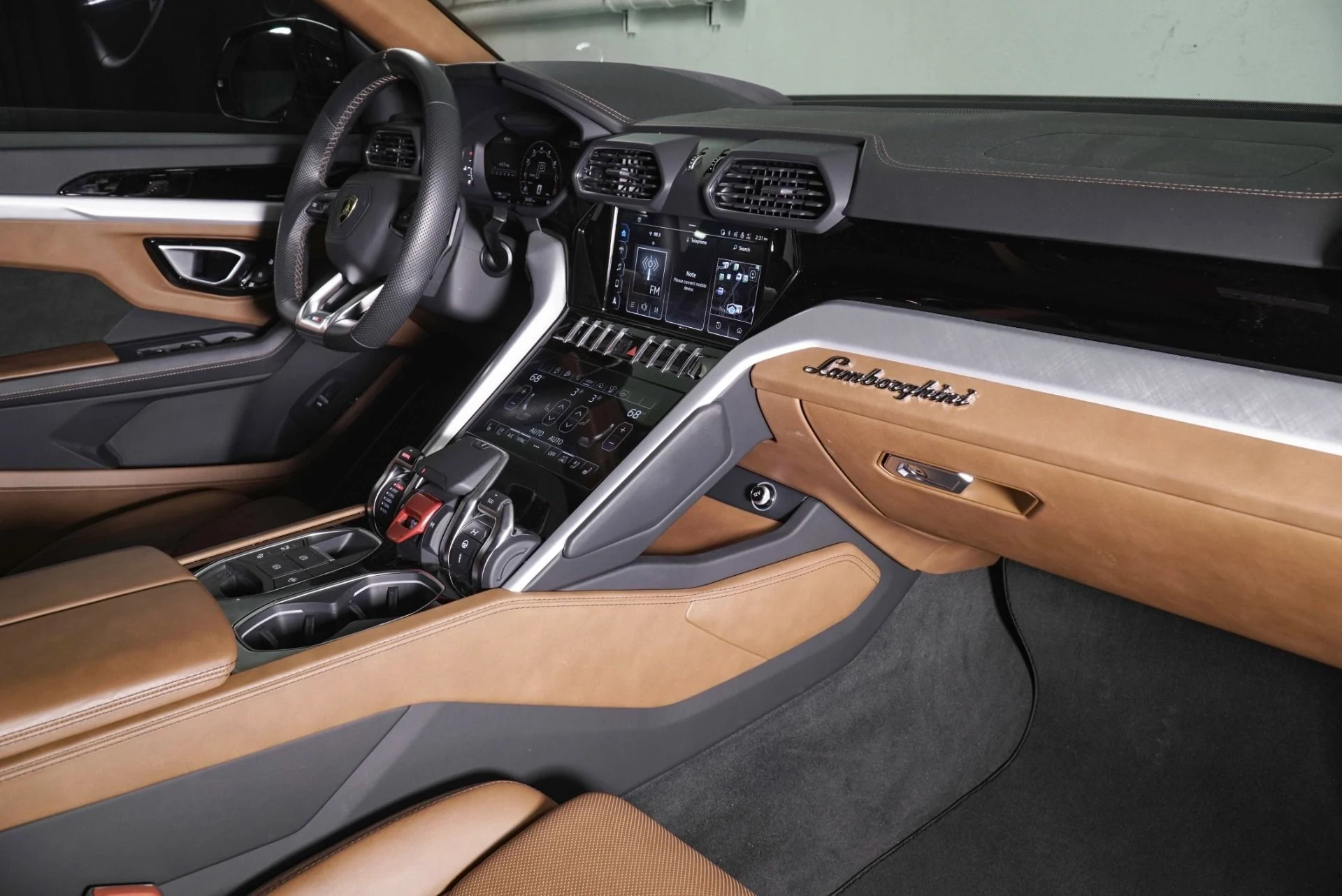 mph020_583640801_Used_2022_Lamborghini_Urus_1785773690_6512b697f9