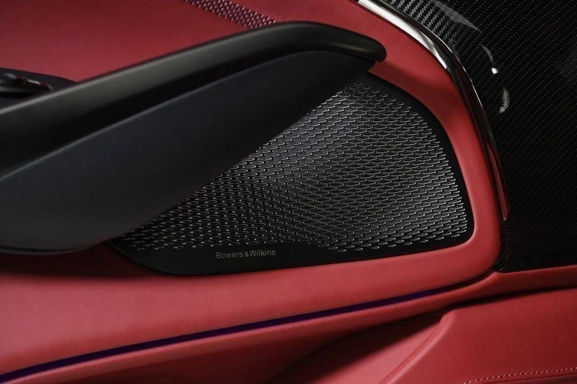 mph020_584583985_new_2025_aston_martin_dbx_707awd_11350_22854625_20_1024_787315332d