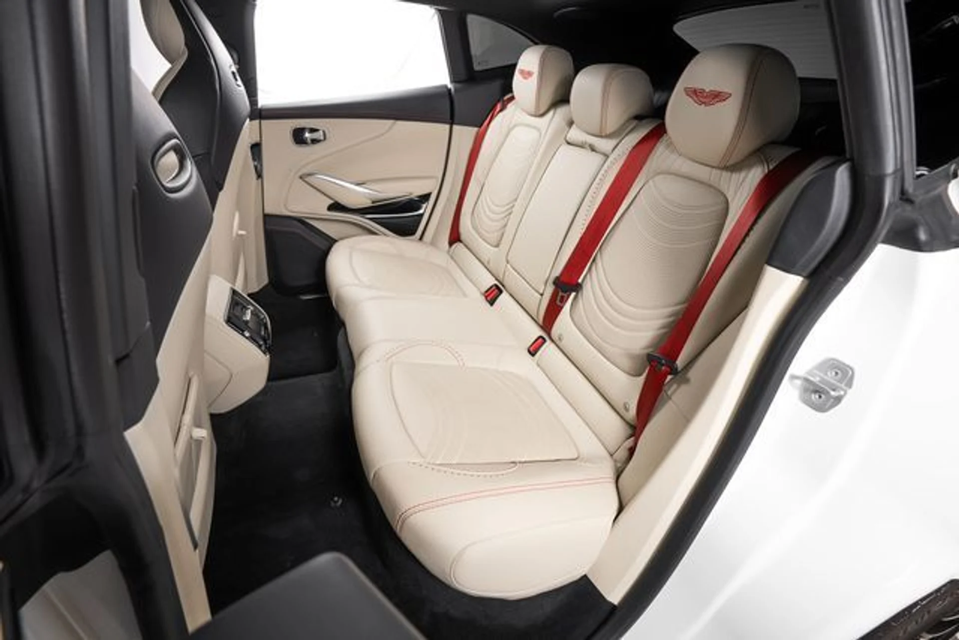 mph020_588235695_ae5ef6407fc3e067431f7cbd7150db14x_e8ce9bdec9