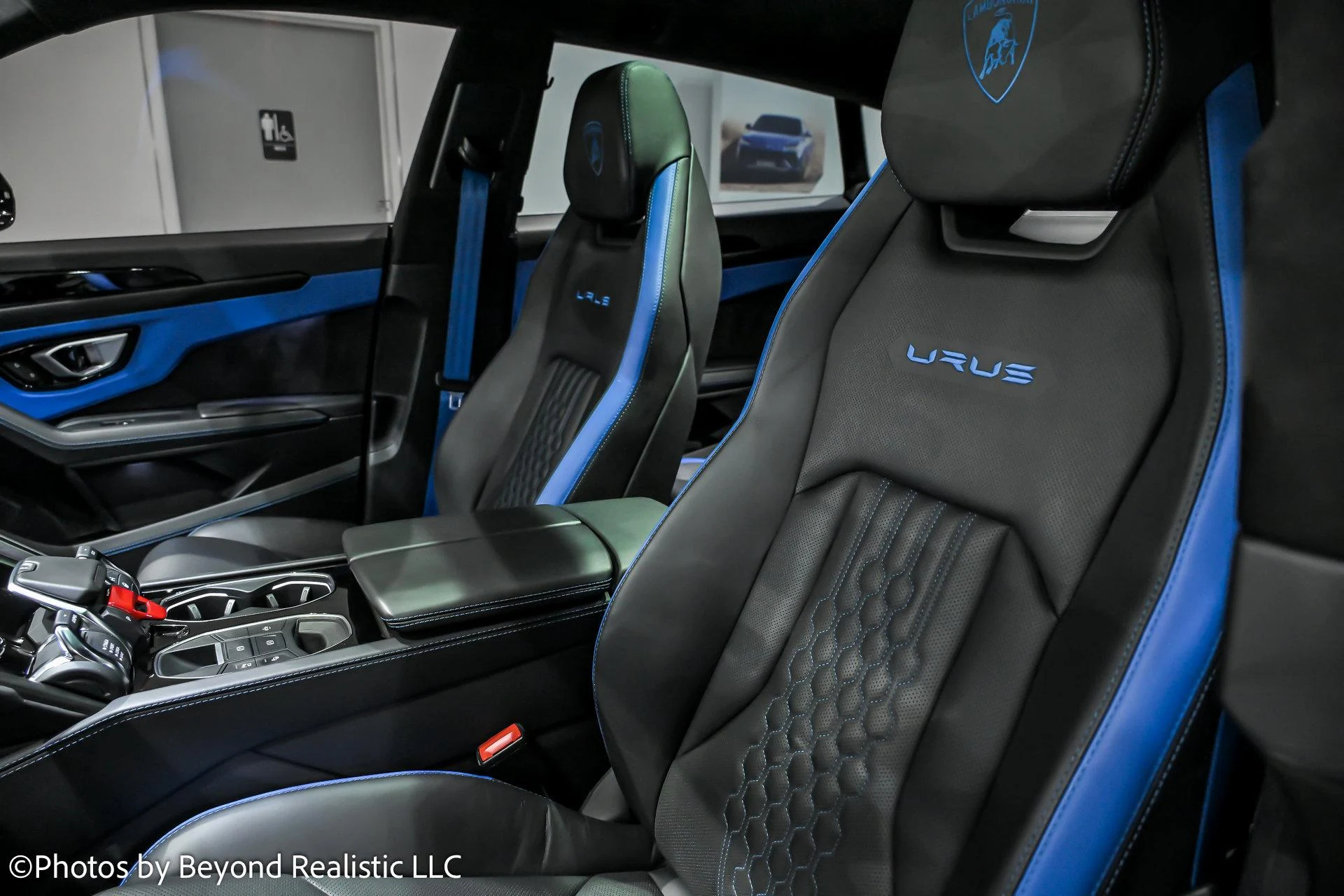 mph020_594153707_Used_2023_Lamborghini_Urus_S_1766137476_8239267720