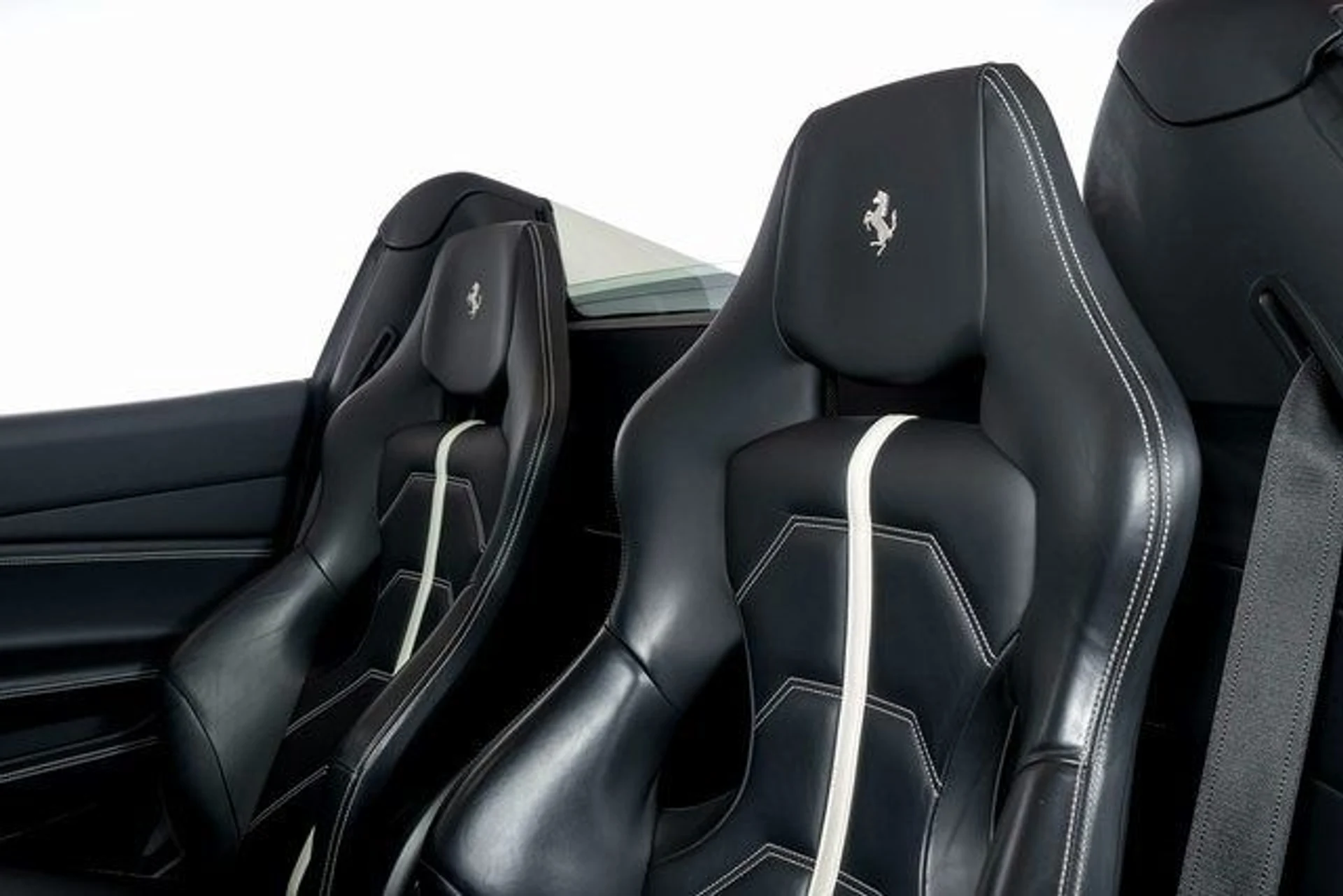 mph020_596998443_e202be498d6d87bd1c3733a9e57f3ddbx_bc52d1d62c